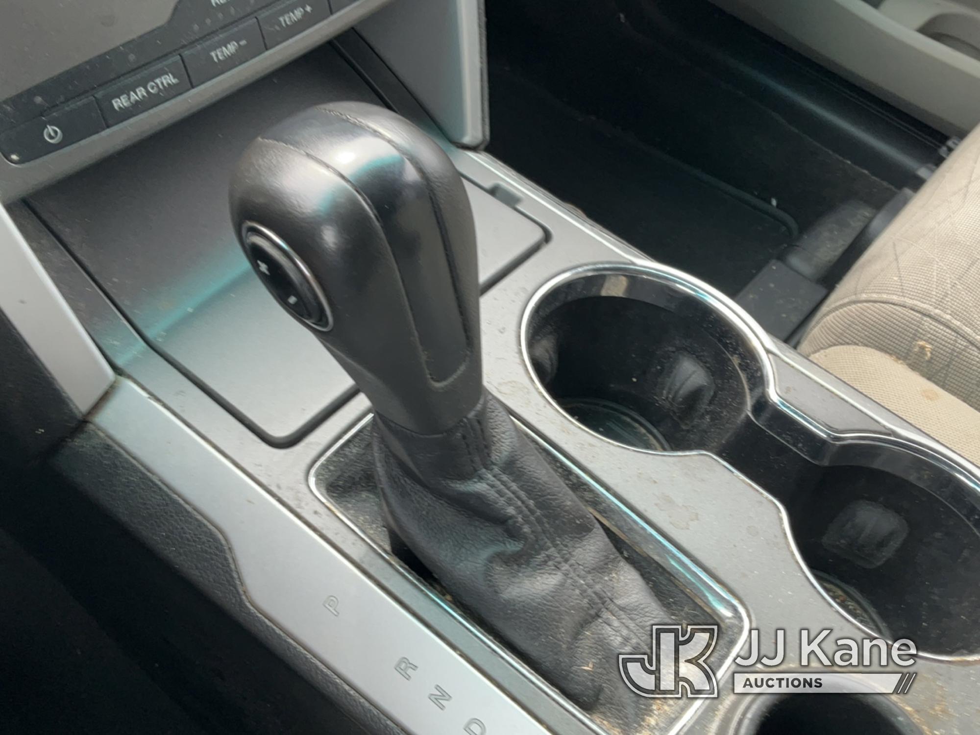 (Westlake, FL) 2015 Ford Explorer 4-Door Sport Utility Vehicle Runs & Moves, Interior Door Panels &