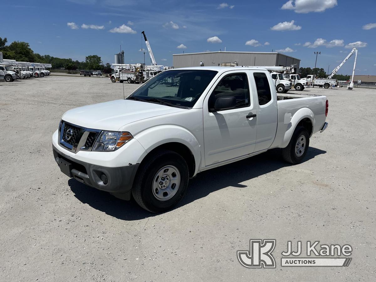 (Chester, VA) 2015 Nissan Frontier Extended-Cab Pickup Truck Runs & Moves