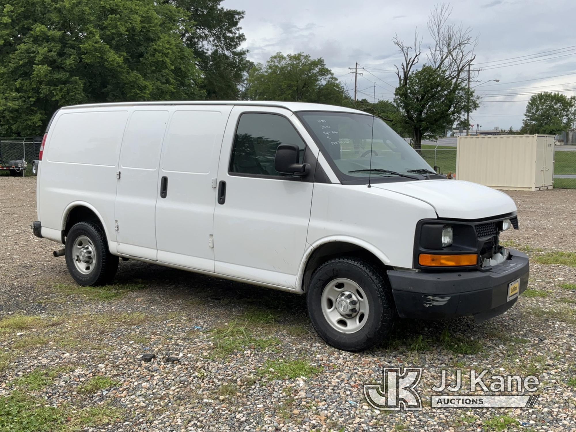 (Charlotte, NC) 2016 Chevrolet Express G2500 Cargo Van Runs & Moves) (Paint/Body Damage, Air Compres