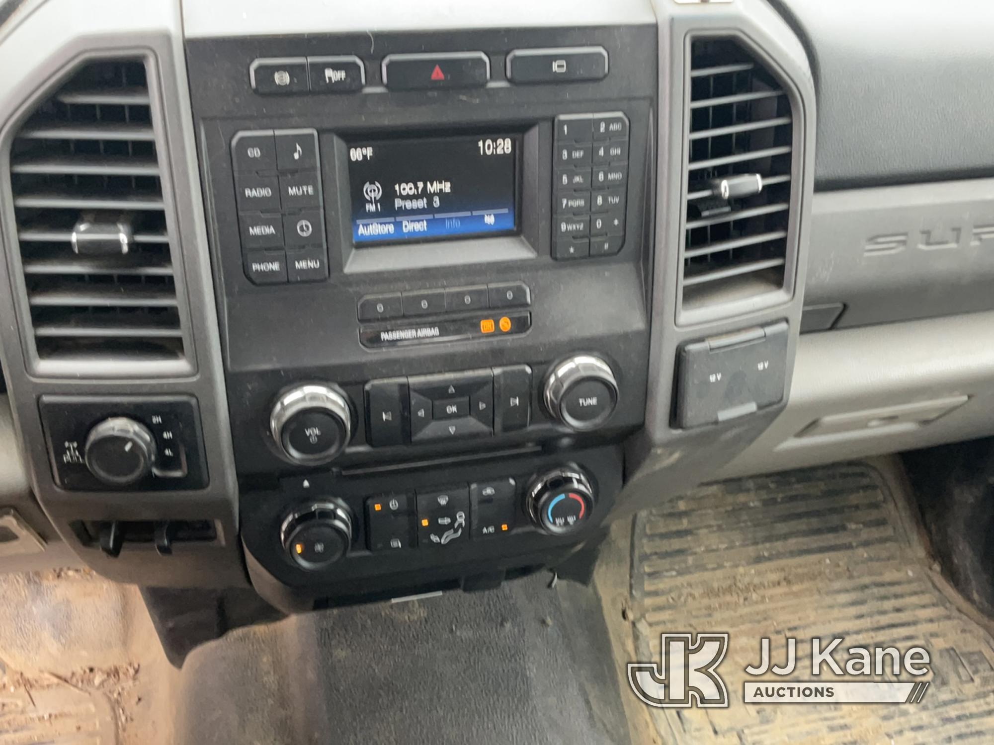 (Verona, KY) 2018 Ford F250 4x4 Crew-Cab Pickup Truck Runs & Moves) (Check Engine Light On, Exhaust