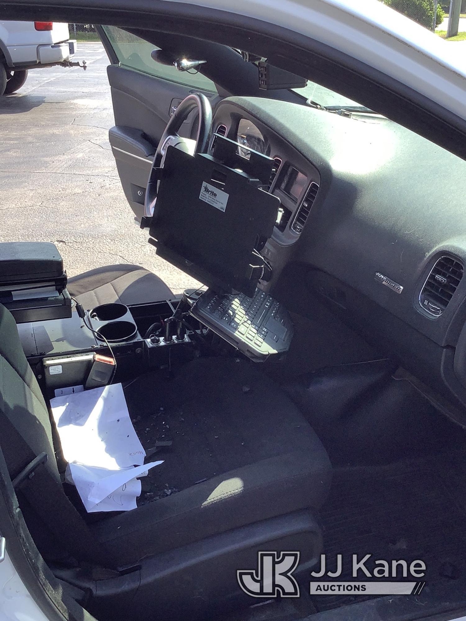 (Ocala, FL) 2014 Dodge Charger Police Package 4-Door Sedan, Municipal Owned Jump to Start, Runs & Mo