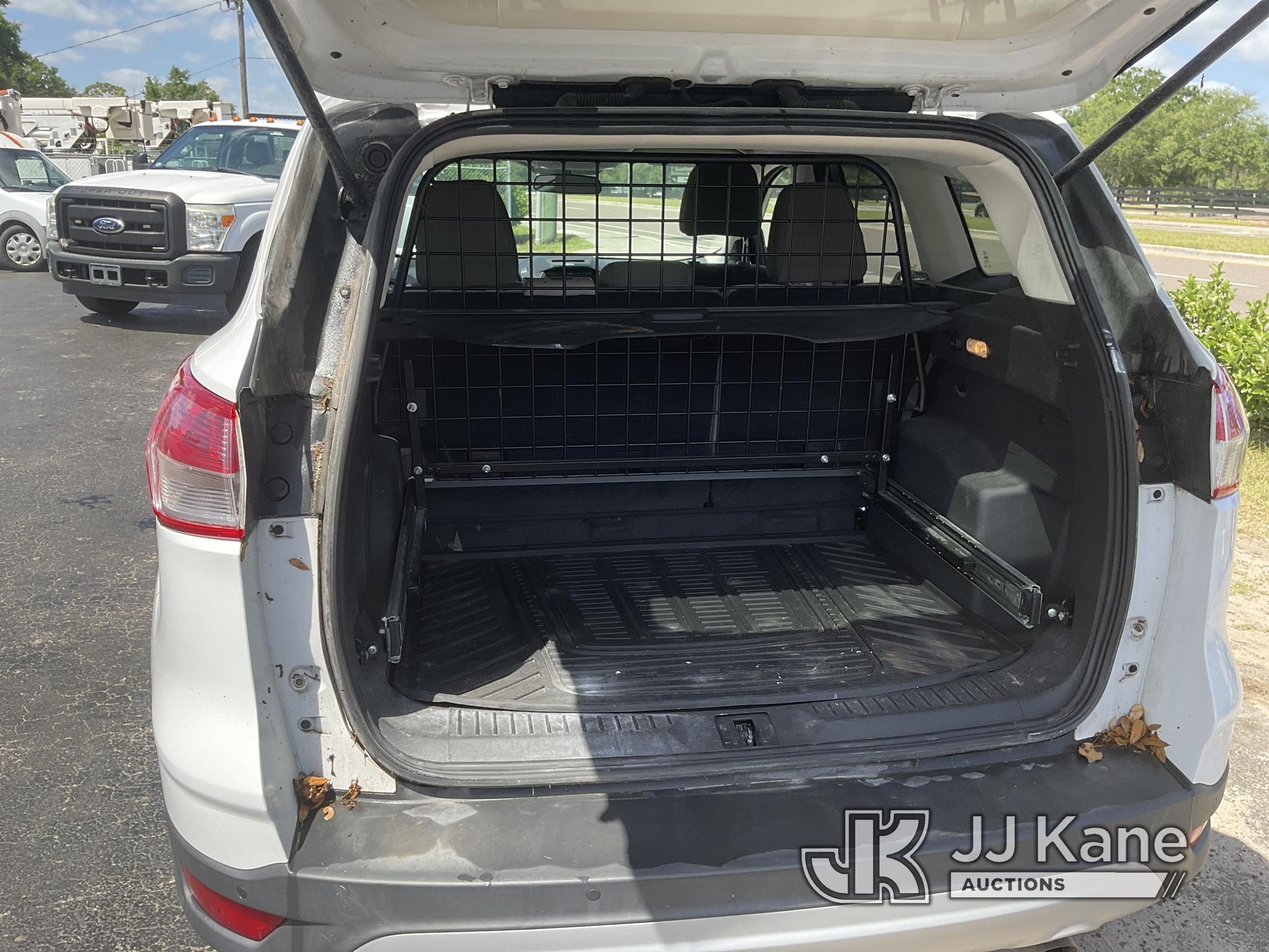 (Ocala, FL) 2015 Ford Escape 4x4 4-Door Sport Utility Vehicle Duke Unit) (Runs & Moves