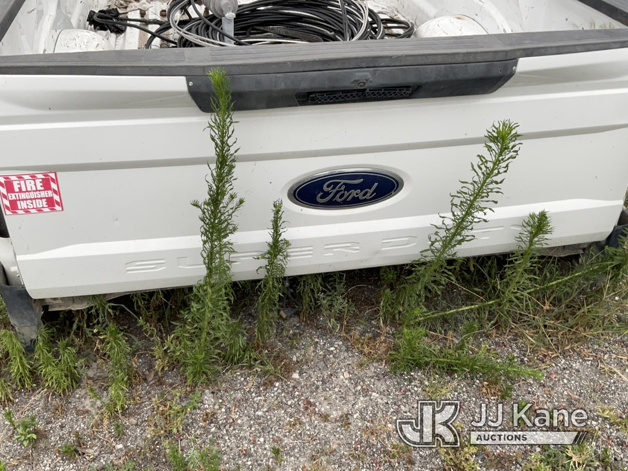 (Bowling Green, FL) 2018 Ford Truck Bed (No Lights) NOTE: This unit is being sold AS IS/WHERE IS via