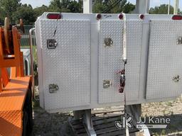 (Bowling Green, FL) Semi Chain Headache Rack - 85in x 84 1/2in (Like New.) NOTE: This unit is being
