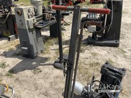 (Westlake, FL) Air Operated 20 ton Bottle Jack (Condition Unknown) NOTE: This unit is being sold AS