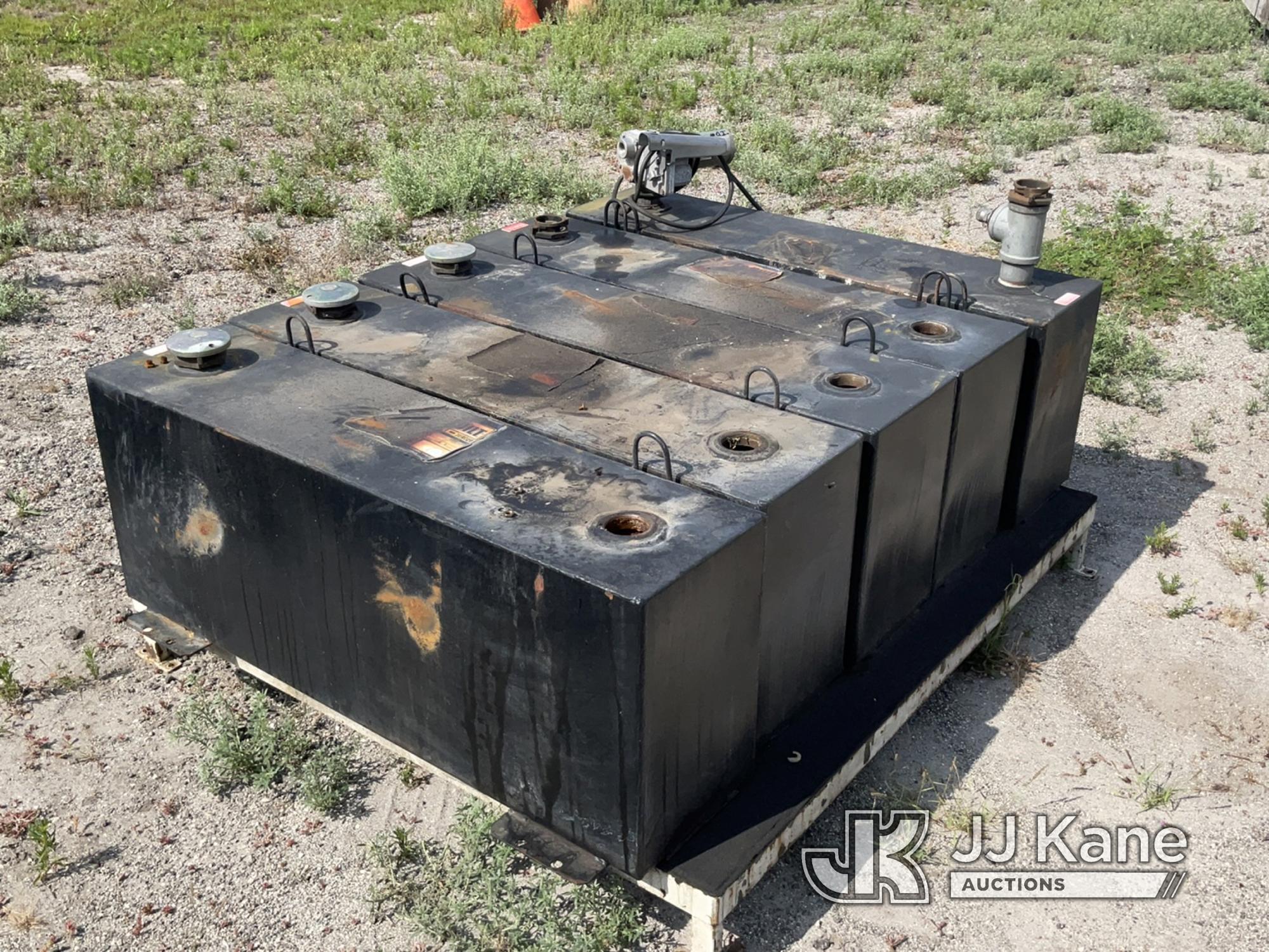 (Bowling Green, FL) Empty Tanks (Used) NOTE: This unit is being sold AS IS/WHERE IS via Timed Auctio