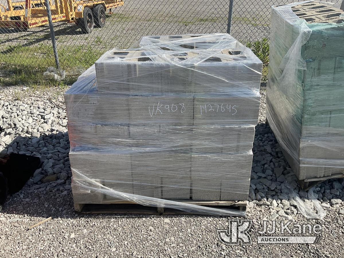 (Verona, KY) (1) pallet of block (Condition Unknown (Buyer Load)) NOTE: This unit is being sold AS I