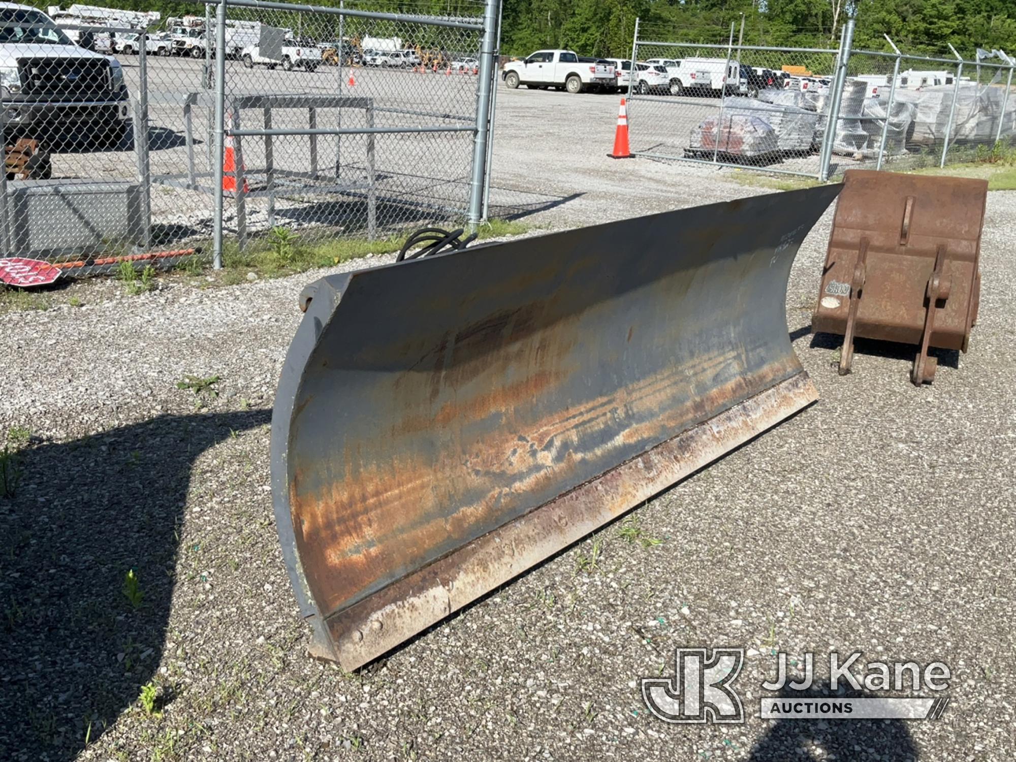 (Verona, KY) 11 ft. JRB 44H/91B0075 Loader Snow Plow NOTE: This unit is being sold AS IS/WHERE IS vi