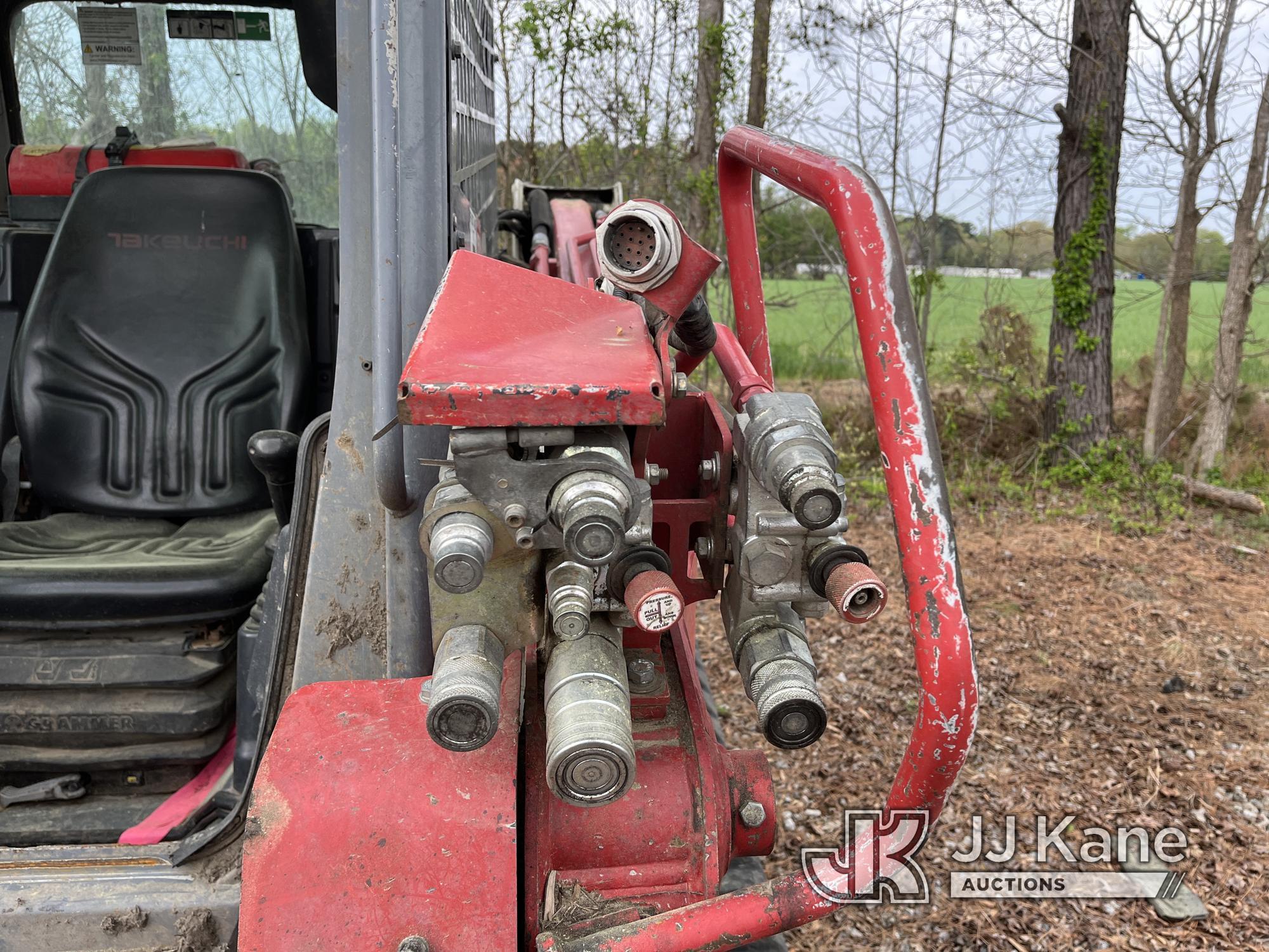 (Wakefield, VA) 2019 Takeuchi TLR12R2 High Flow Crawler Skid Steer Loader Runs, Moves, Operates) (Ju