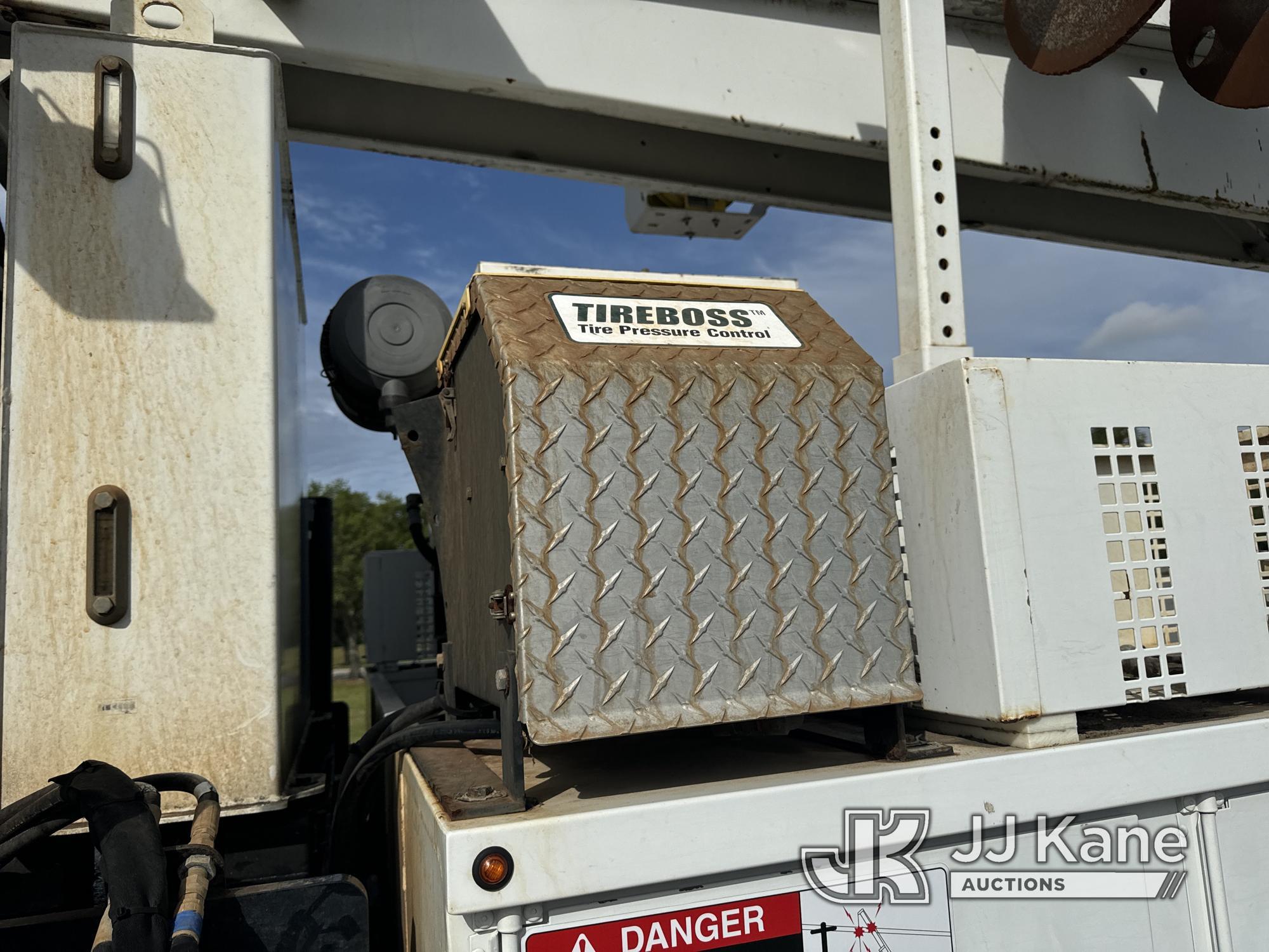 (Ocala, FL) Altec DT80, Digger Derrick rear mounted on 2014 International 7600 6x6 Flatbed/Utility T