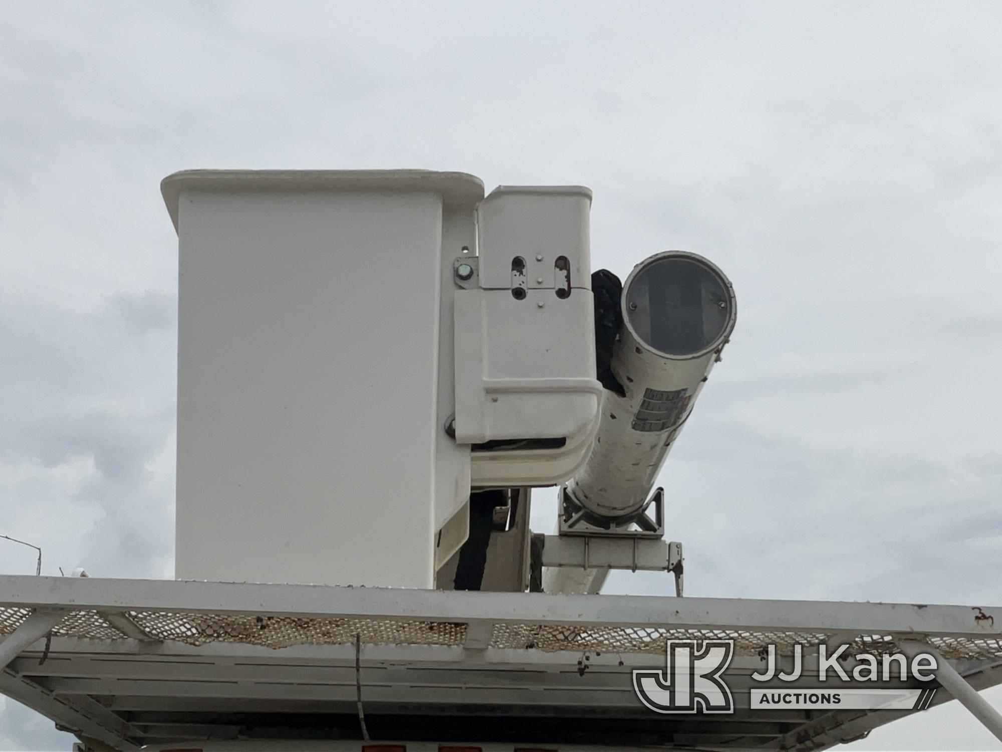 (Charlotte, NC) Altec LRV-55, Over-Center Bucket mounted behind cab on 2001 International 4700 Chipp