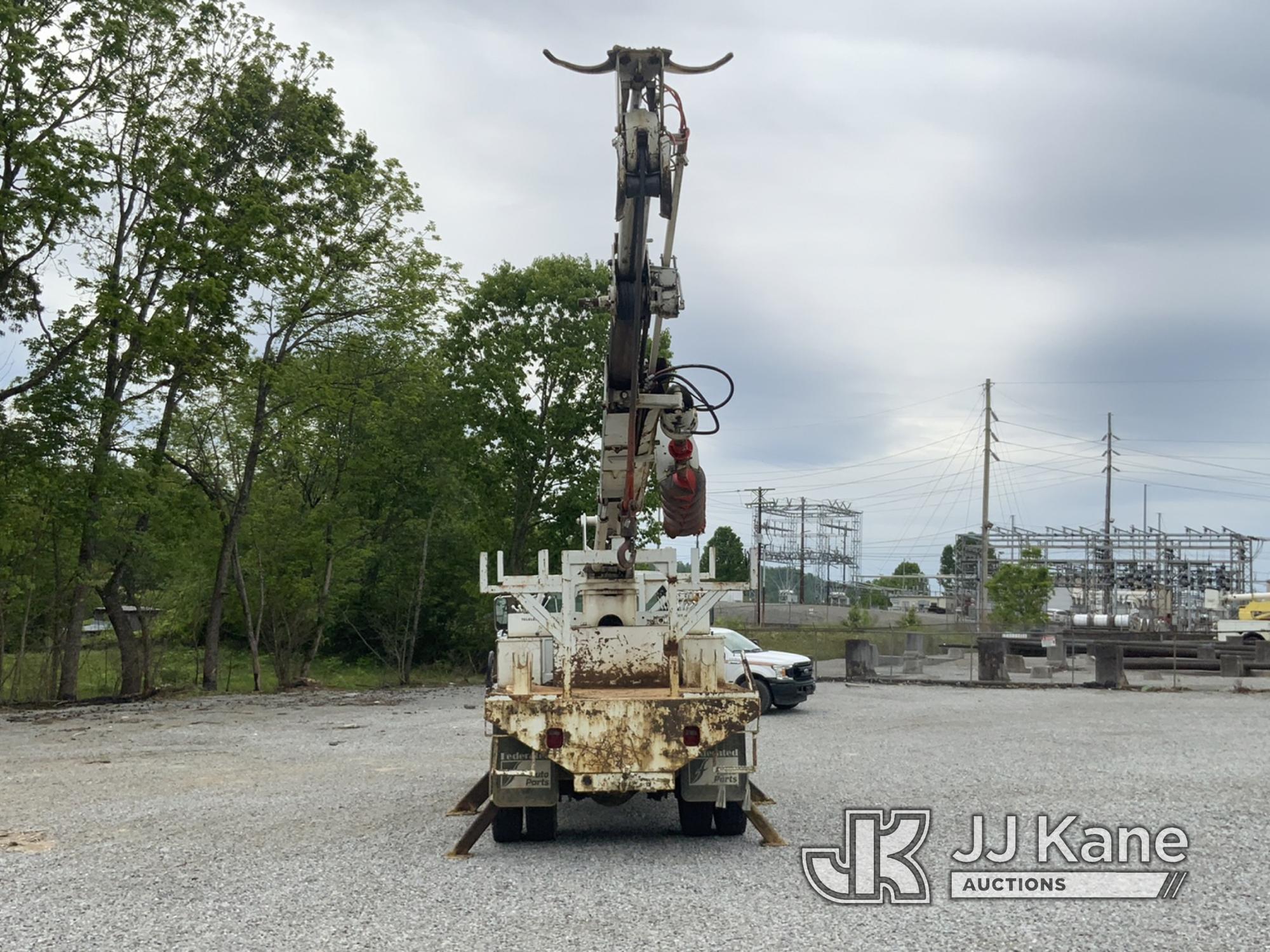 (New Tazewell, TN) Terex Commander 4042, Digger Derrick mounted behind cab on 2003 Ford F750 4x4 Fla