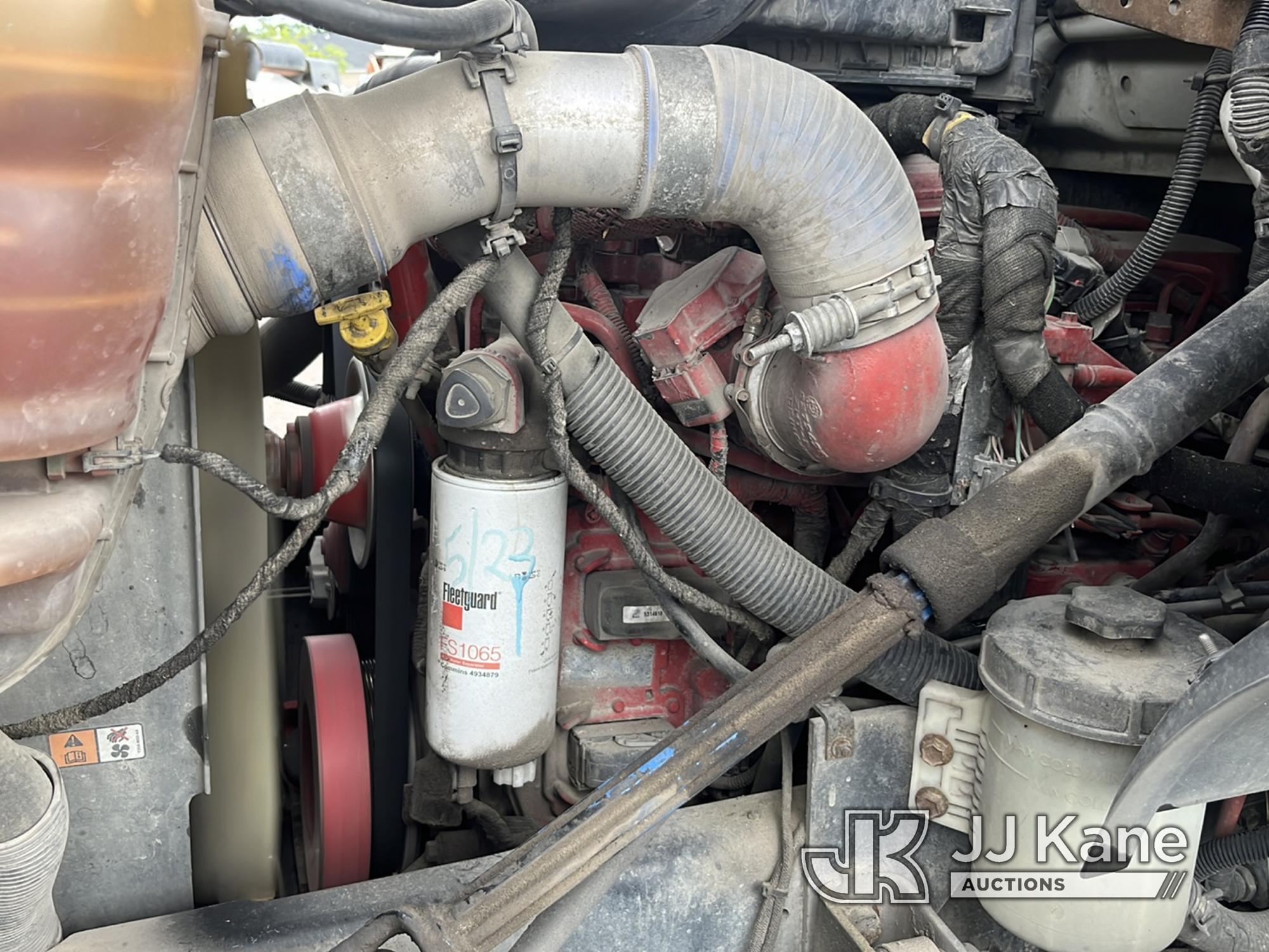 (Sumter, SC) Altec LR760-E70, Over-Center Elevator Bucket Truck mounted behind cab on 2015 Ford F750