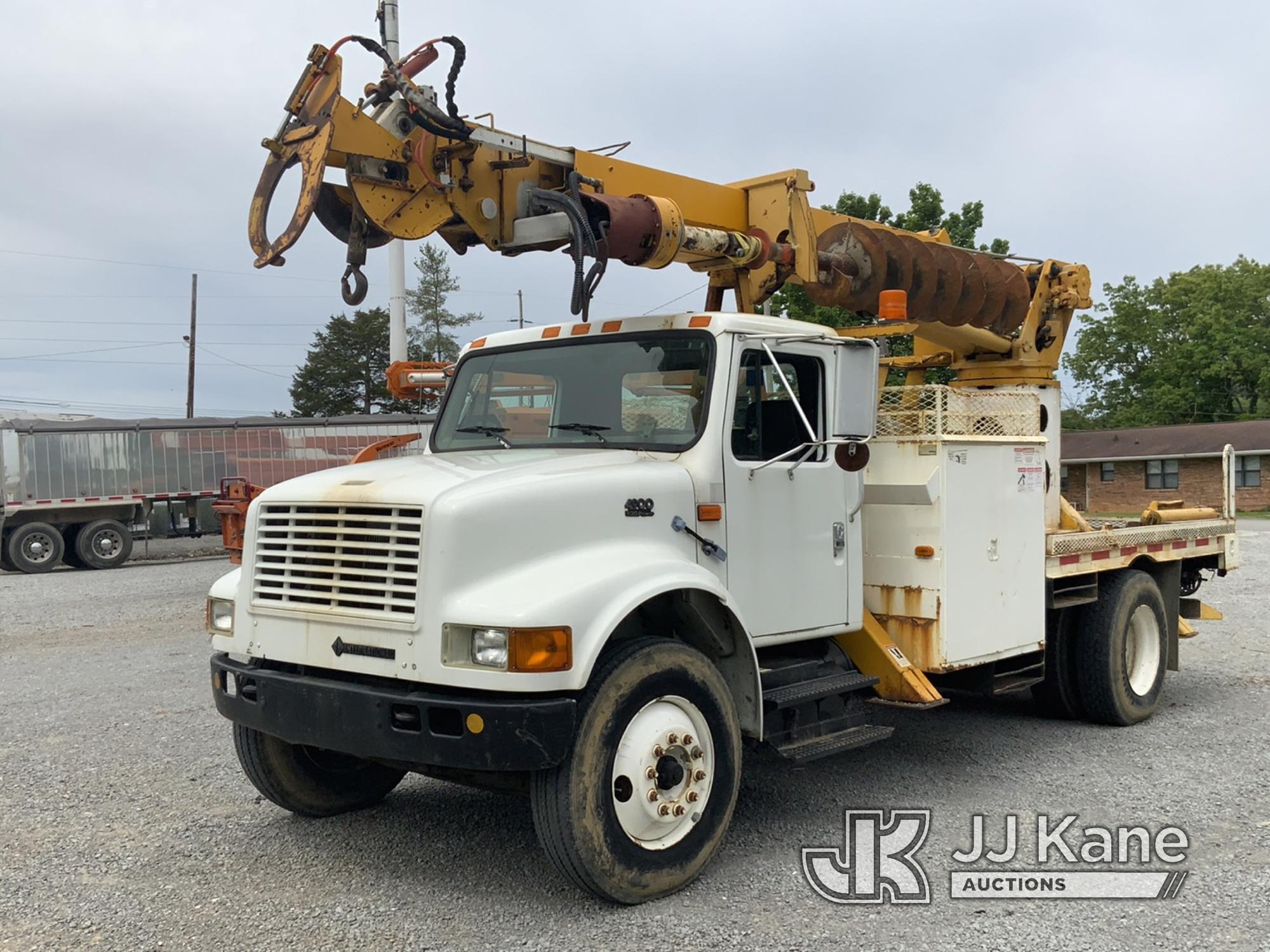 (New Tazewell, TN) Terex/Telelect Commander 4047, Digger Derrick rear mounted on 2000 International