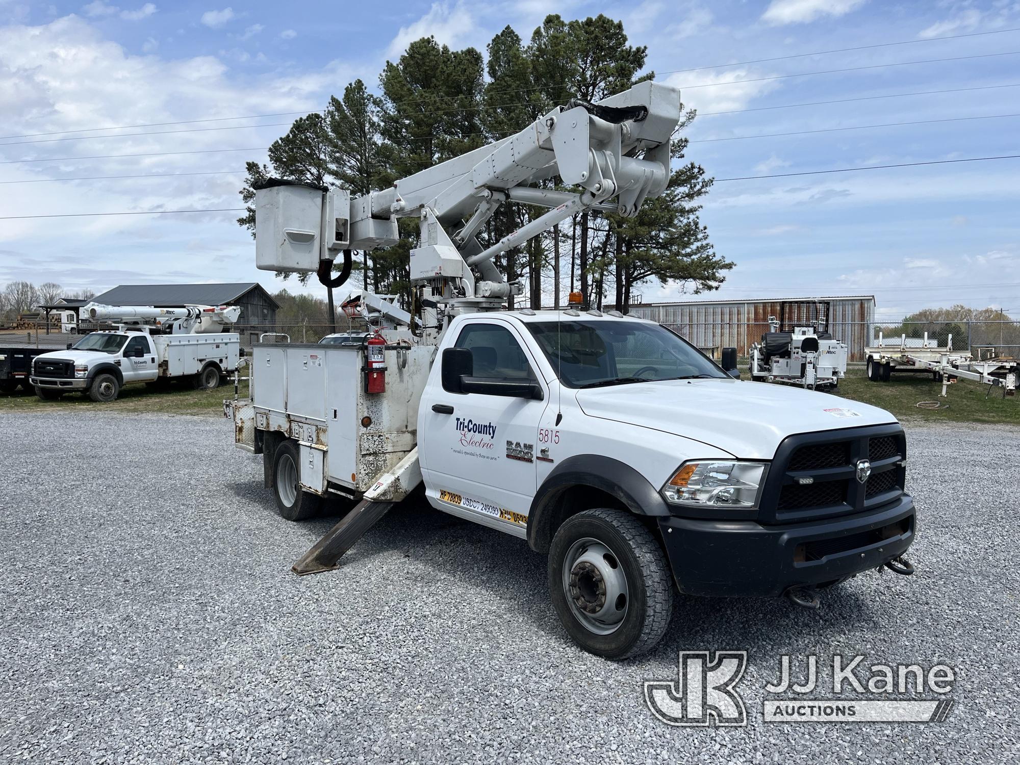 (Scottsville, KY) HiRanger/Terex TL37-M, Articulating & Telescopic Material Handling Bucket Truck mo