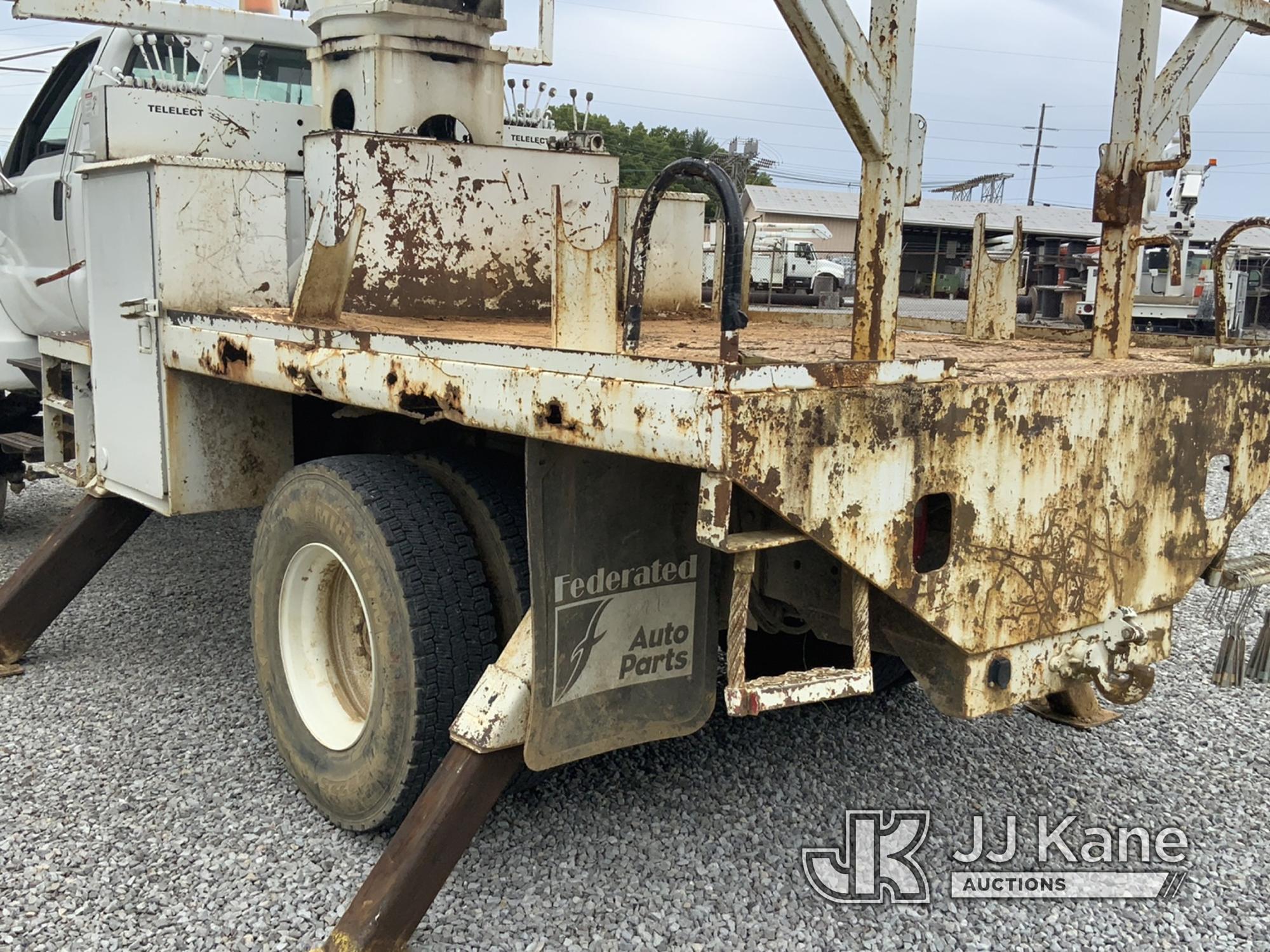 (New Tazewell, TN) Terex Commander 4042, Digger Derrick mounted behind cab on 2003 Ford F750 4x4 Fla