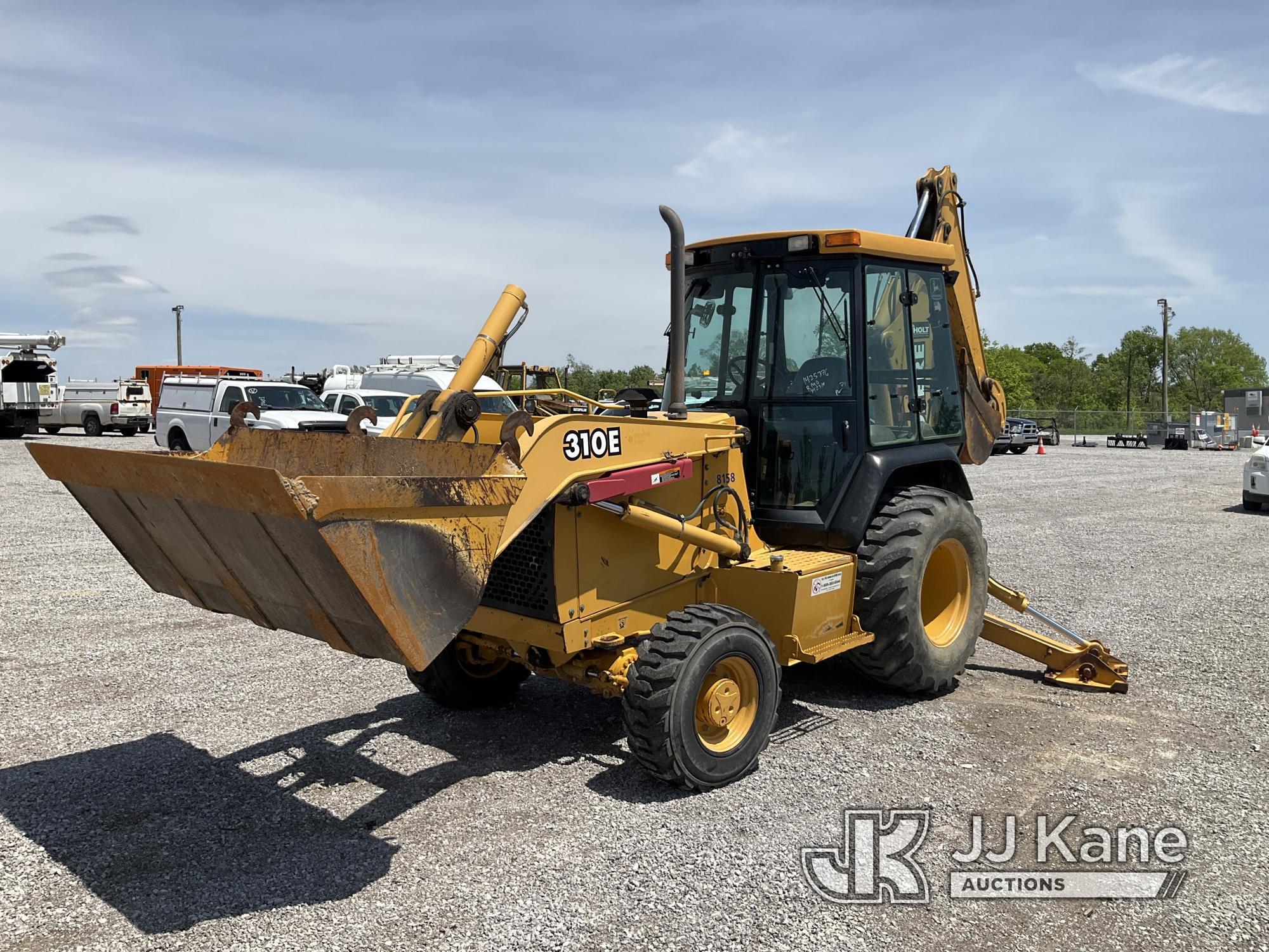 (Verona, KY) 2000 John Deere 310E 4x4 Tractor Loader Backhoe Runs, Moves & Operates