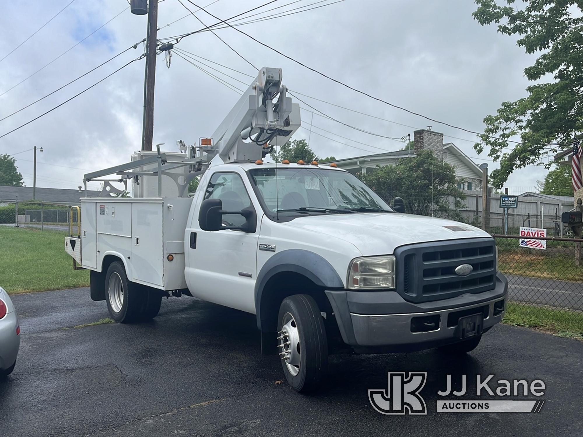 (Beckwith, WV) Altec AT200A, Telescopic Non-Insulated Bucket Truck mounted behind cab on 2006 Ford F