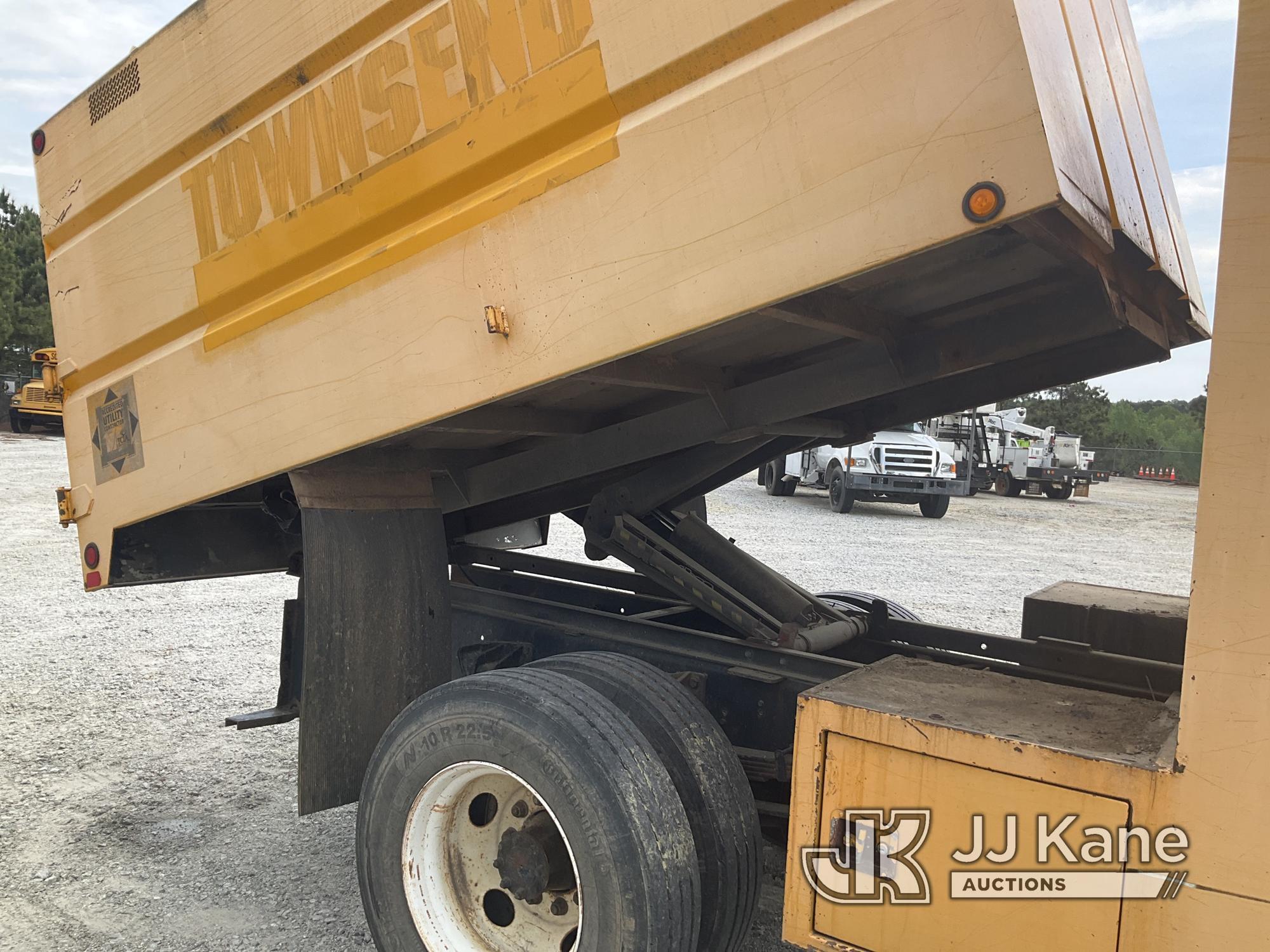 (Villa Rica, GA) 2008 Ford F650 Chipper Dump Truck Runs, Moves & Dump Operates)( Jump To Start, Serv