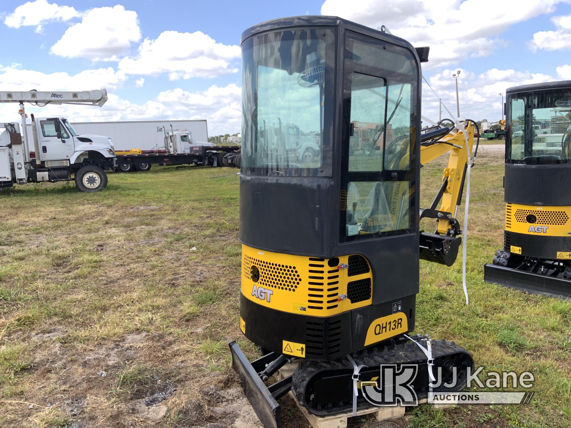 (Westlake, FL) 2024 AGT QH13R Mini Hydraulic Excavator New/Unused