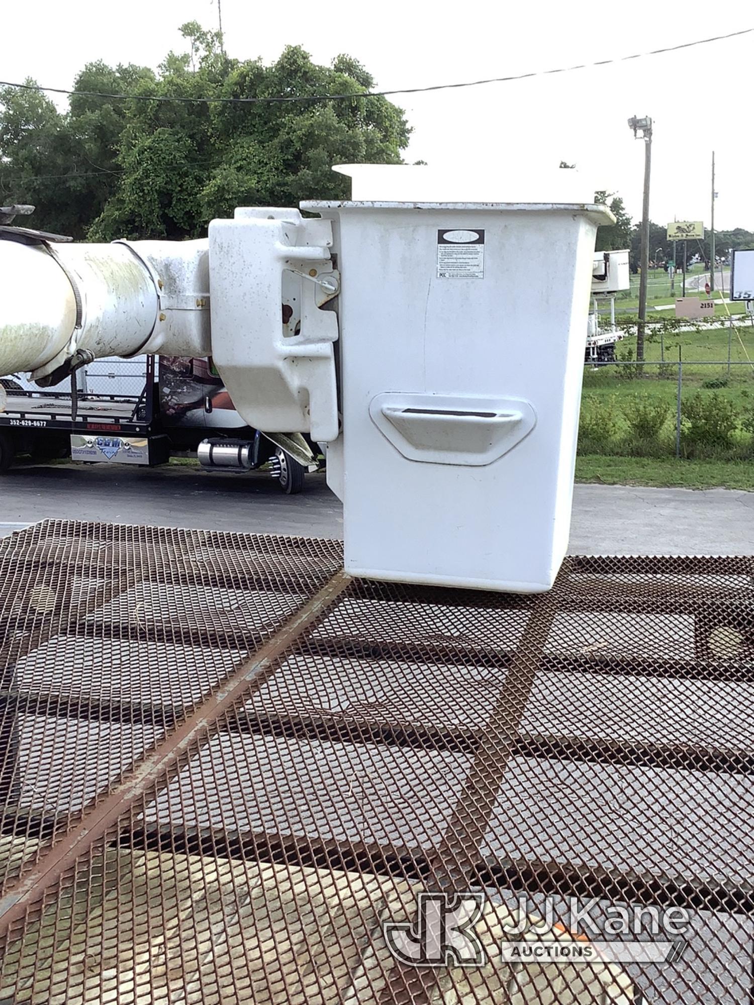 (Ocala, FL) Altec LRV56, Over-Center Bucket Truck mounted behind cab on 2007 International 4300 Chip