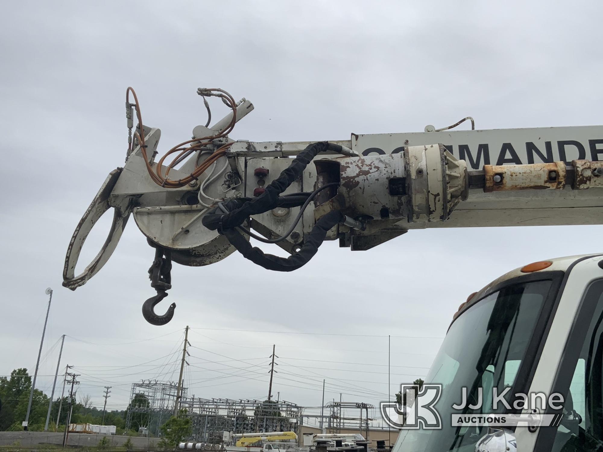 (New Tazewell, TN) Terex Commander XL4047, Digger Derrick rear mounted on 2006 International 4400 Ut