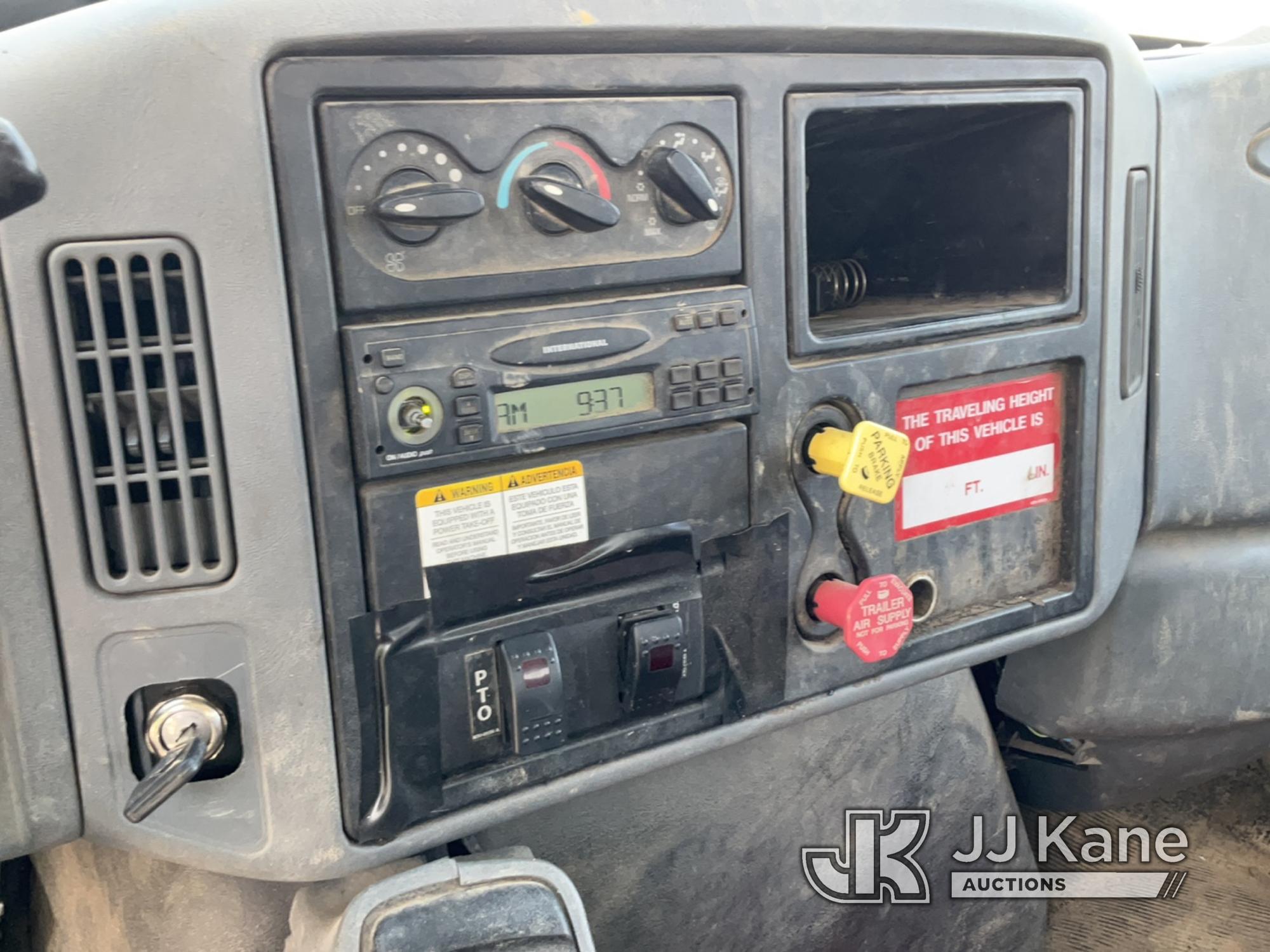 (Verona, KY) Altec DM47-TR, Digger Derrick rear mounted on 2008 International 4300 Flatbed/Utility T