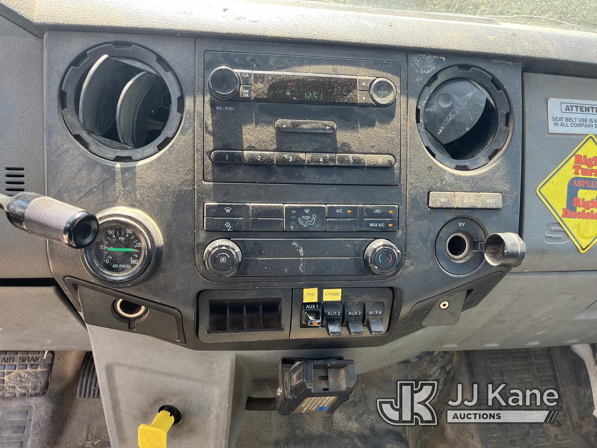 (Chester, VA) Petersen TL3, Grappleboom Crane mounted behind cab on 2015 Ford F750 Dump Debris Truck