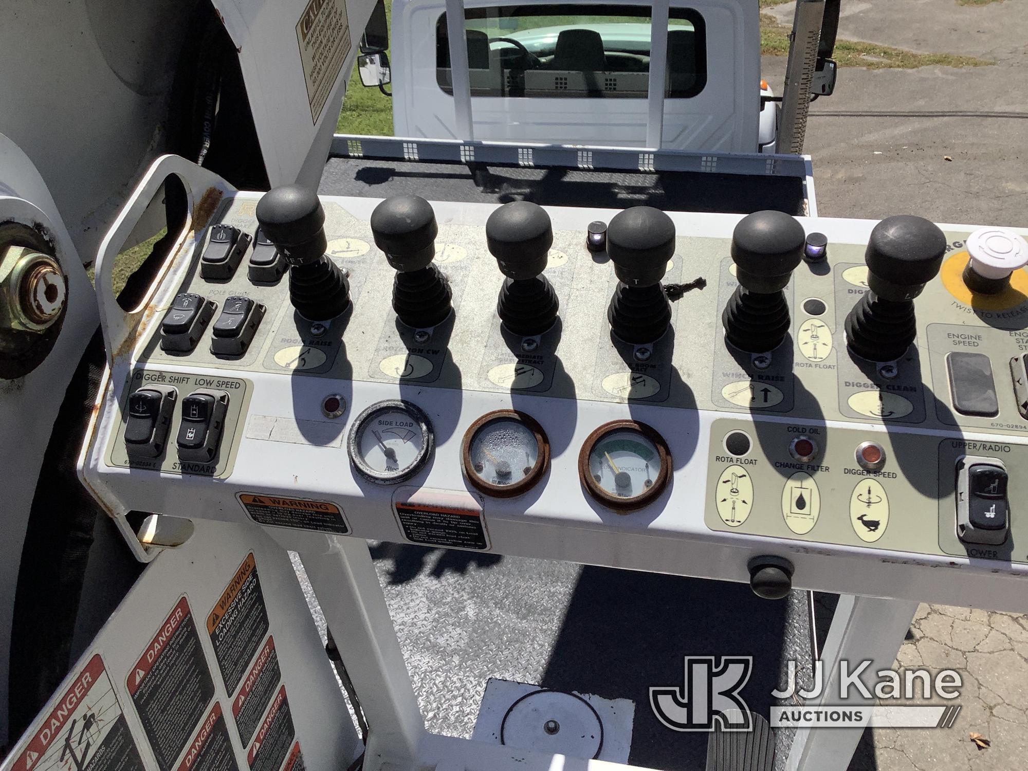 (Graysville, AL) Altec D3060A-TR, Digger Derrick rear mounted on 2013 International 7400 6x6 Flatbed