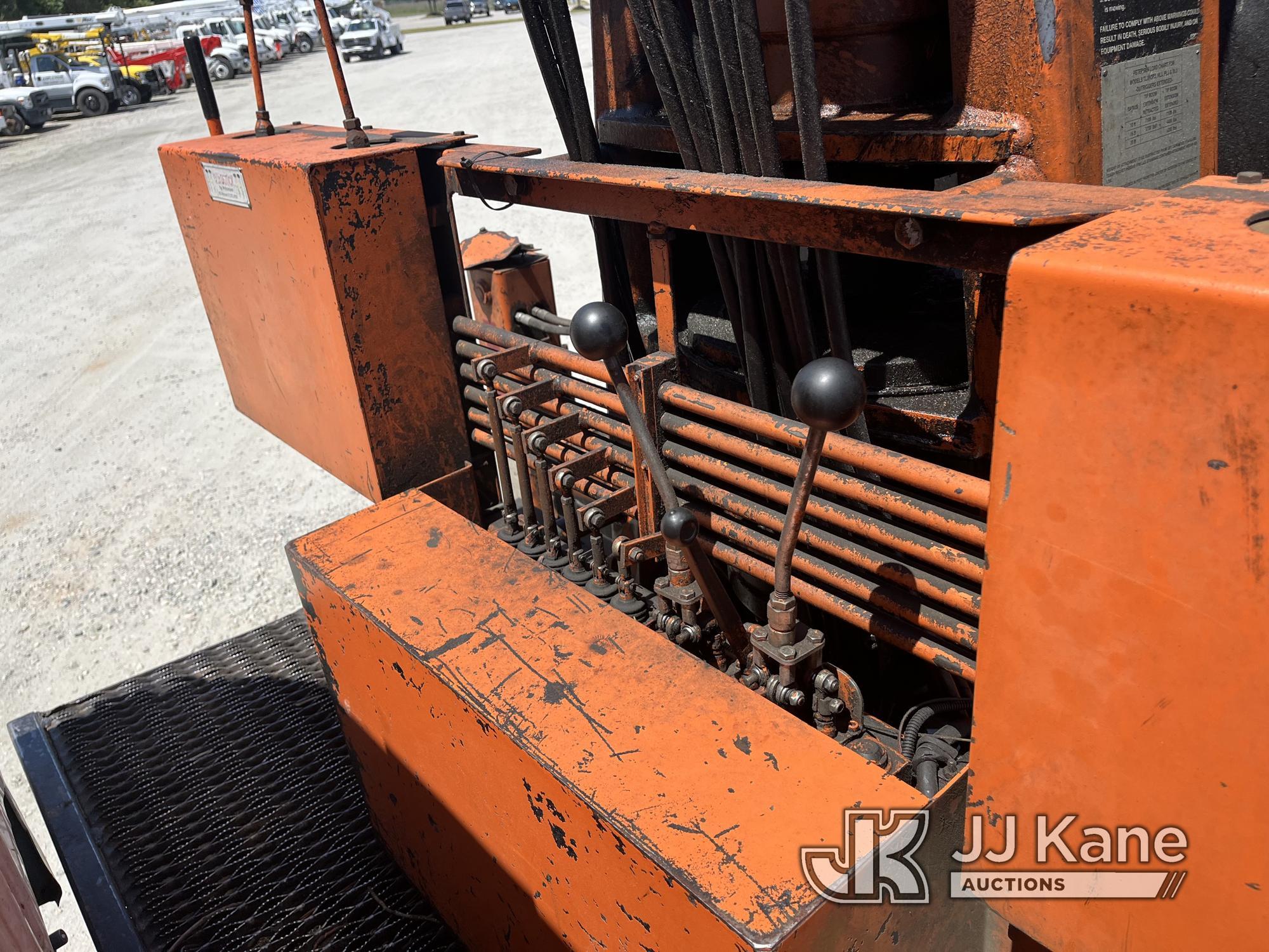 (Chester, VA) Petersen TL3, Grappleboom Crane mounted behind cab on 2015 Ford F750 Dump Debris Truck