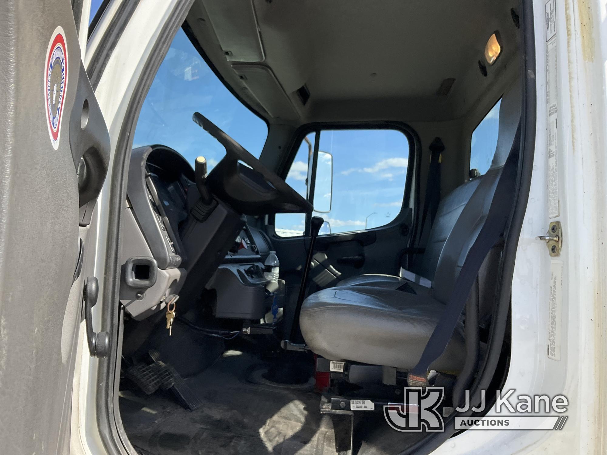 (Westlake, FL) Terex Commander 4045, Digger Derrick rear mounted on 2007 Freightliner M2 106 4x4 Fla