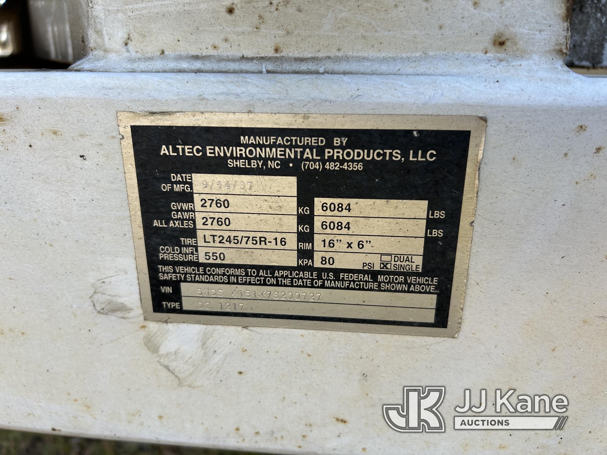 (Byram, MS) 2007 Altec DC1217 Chipper (12in DISC) Runs & Operates) (Jump To Start, Battery In Poor C