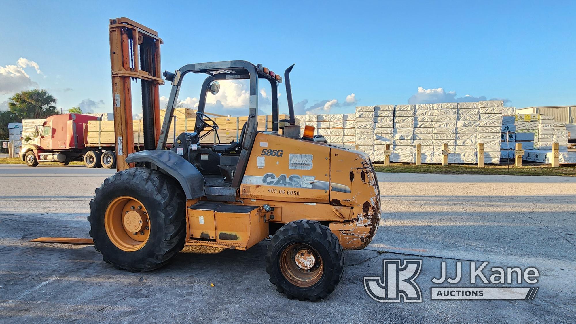 (Riviera Beach, FL) Case 586G 4x4 Rough Terrain Forklift, Loading Assistance Available Runs, Moves,