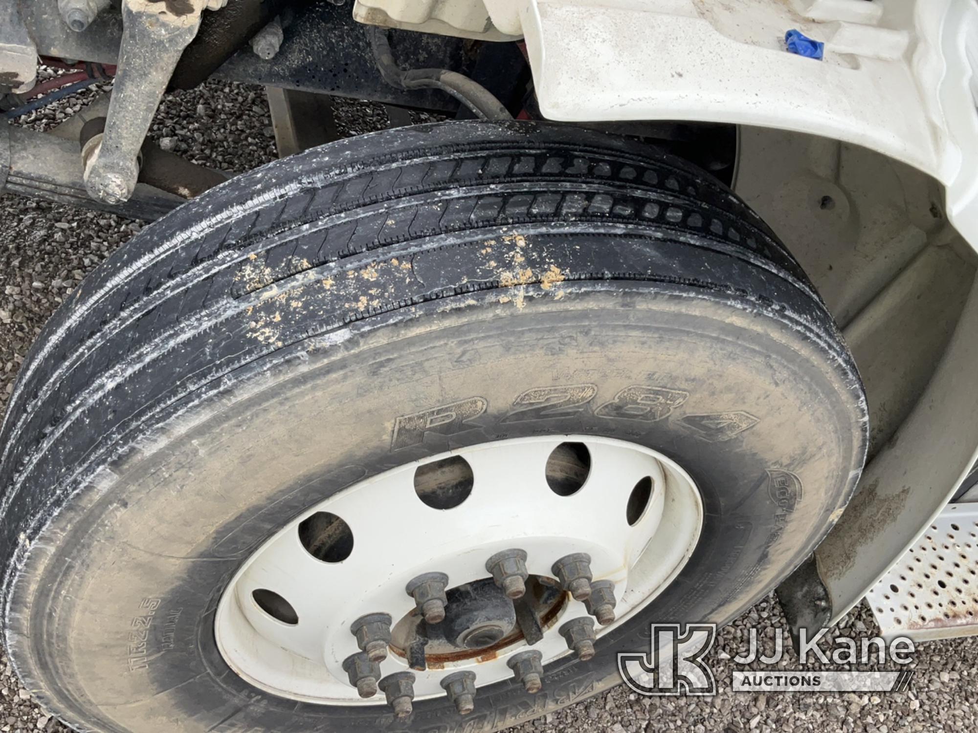 (Verona, KY) Altec DM47TR, Digger Derrick rear mounted on 2010 Freightliner M2 106 Utility Truck Run