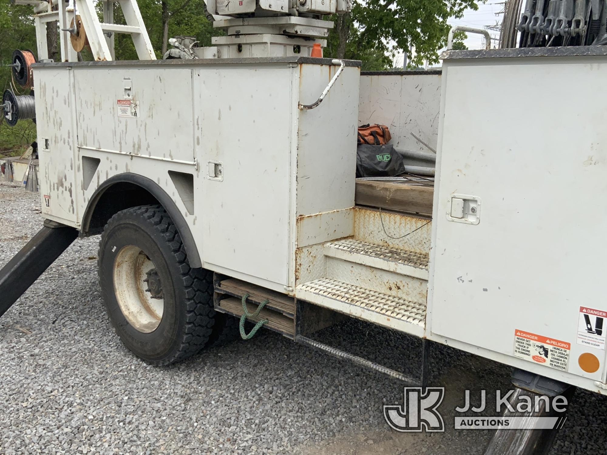 (New Tazewell, TN) Terex/Telelect Hi-Ranger HRX-55, Material Handling Bucket Truck rear mounted on 2