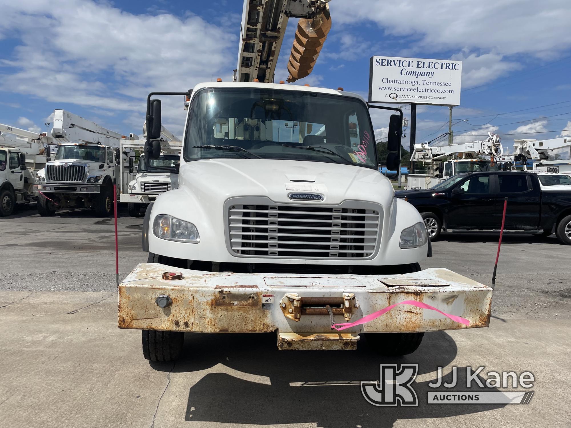 (Chattanooga, TN) Altec DC47-TR, Digger Derrick rear mounted on 2013 Freightliner M2 106 4x4 Utility