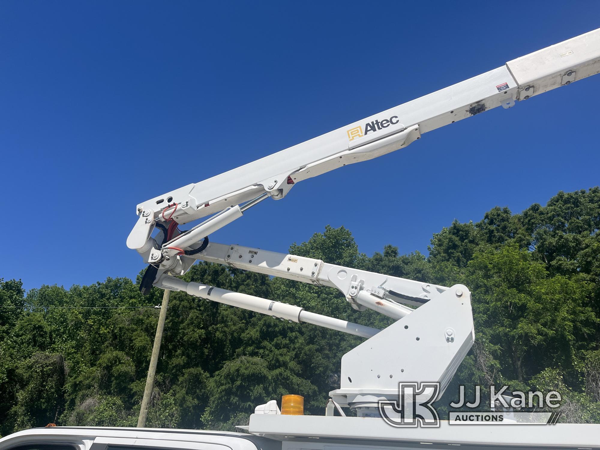 (Laurens, SC) Altec AT40G, Articulating & Telescopic Bucket Truck mounted behind cab on 2019 Ford F5