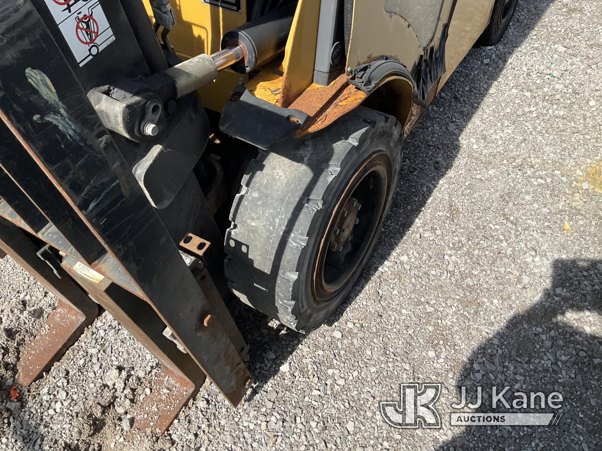 (Verona, KY) 2009 Caterpillar P6000D Rubber Tired Forklift Not Running, Condition Unknown, Steering