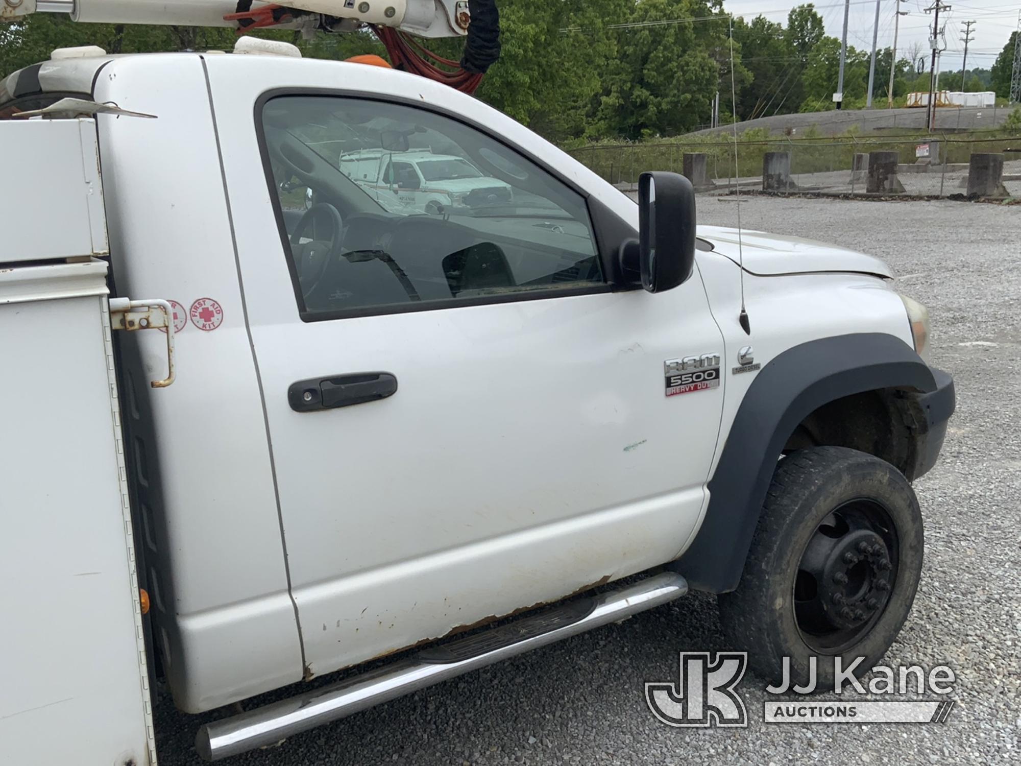 (New Tazewell, TN) Altec AT37G, Articulating & Telescopic Bucket Truck mounted behind cab on 2010 Do