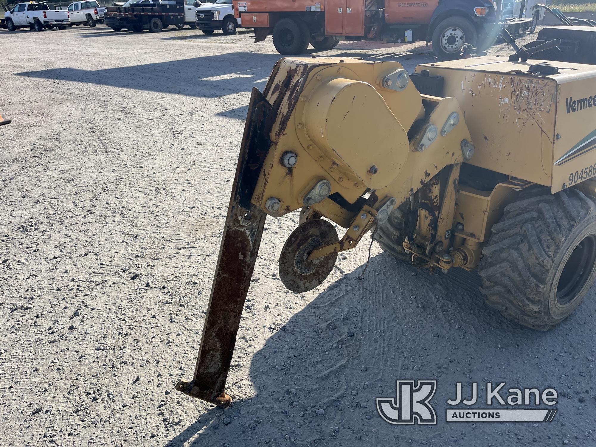 (Chester, VA) 2012 Vermeer LM42 Walk Beside Articulating Combo Trencher/Vibratory Cable Plow Operate