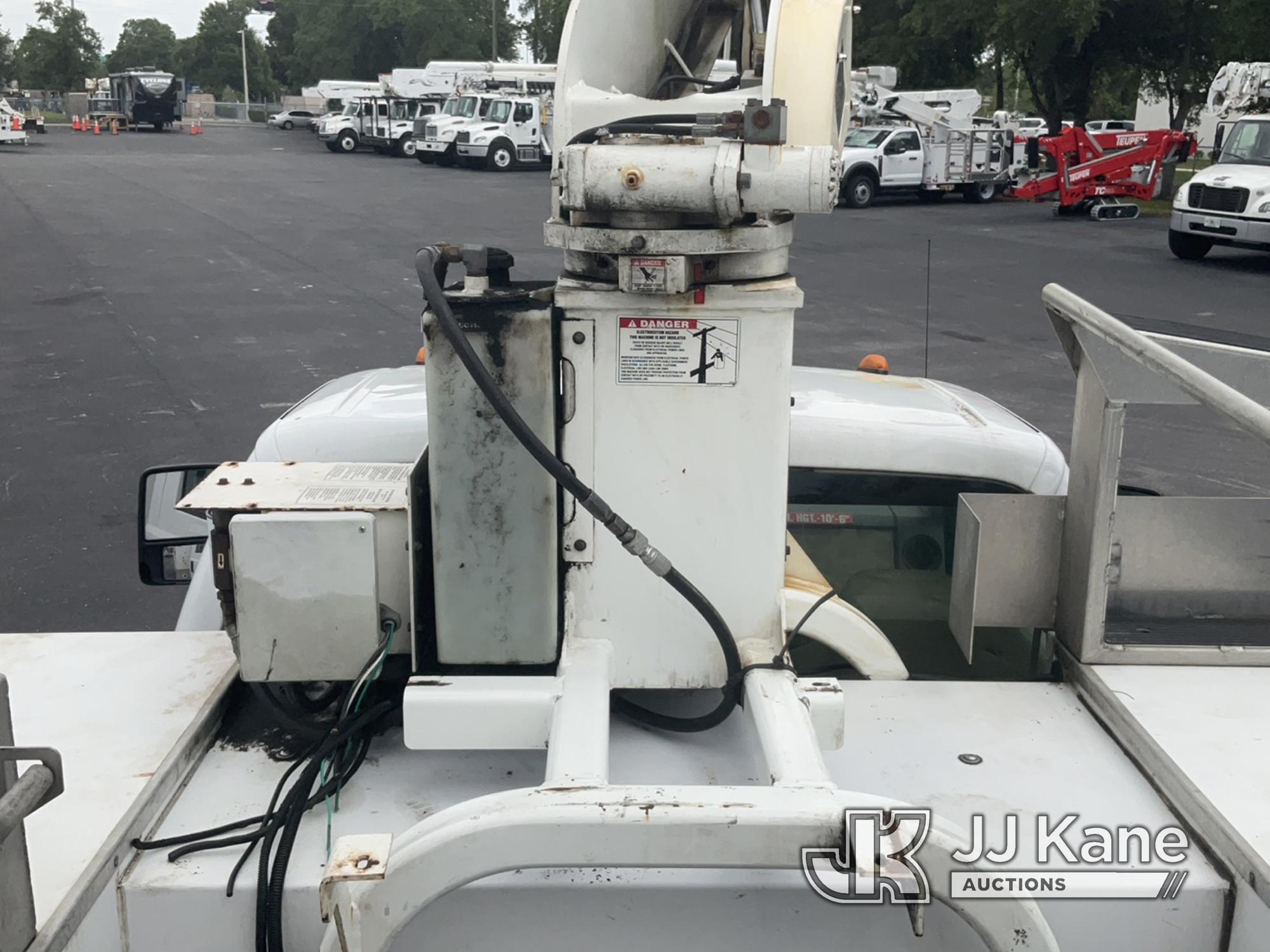 (Tampa, FL) Versalift TEL29N, Telescopic Non-Insulated Bucket Truck mounted behind cab on 2008 Ford