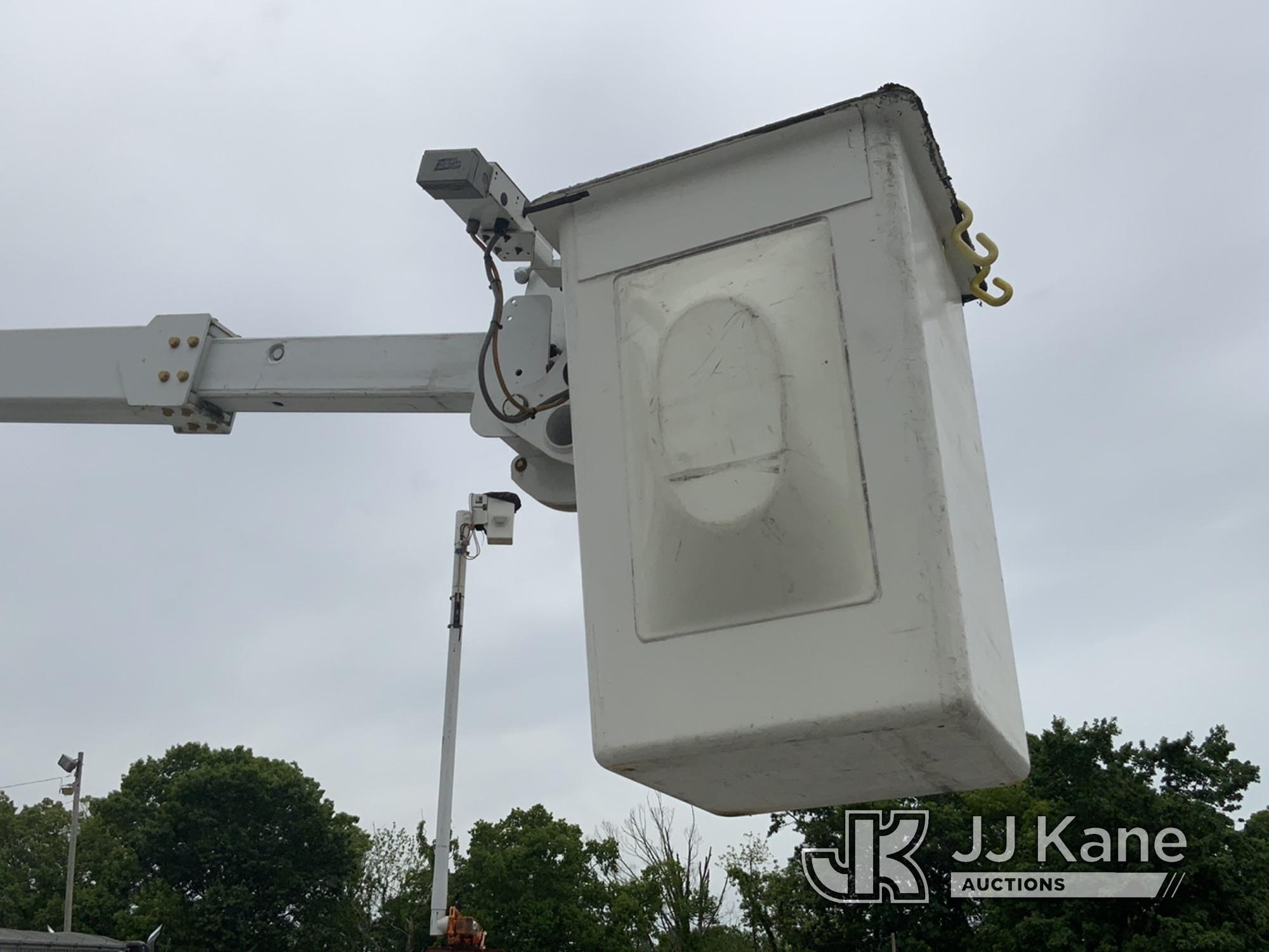 (New Tazewell, TN) Altec AT235, Non-Insulated Bucket Truck mounted behind cab on 2019 Ford F450 Serv