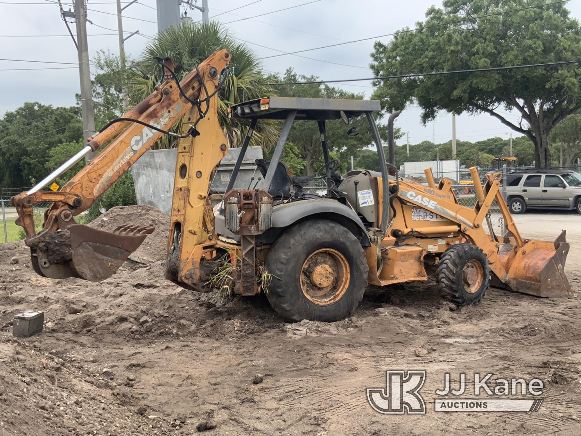 (Fort Pierce, FL) Case 580SM Tractor Loader Backhoe Not Running, Condition Unknown)( Dash Apart, Bat