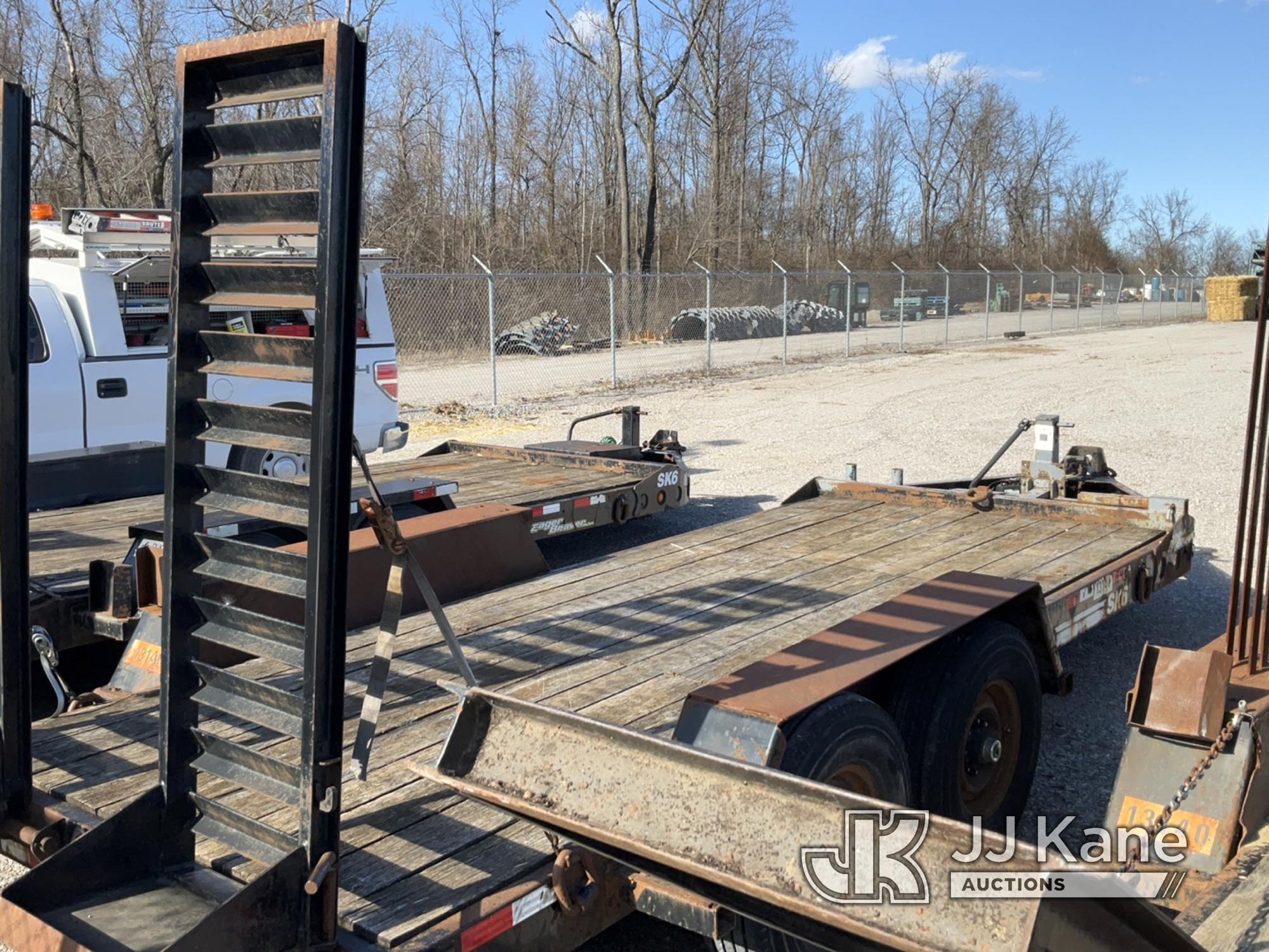 (Verona, KY) 2011 Eager Beaver SK6-WT3360 T/A Tagalong Equipment Trailer Rust Damage) (Duke Unit