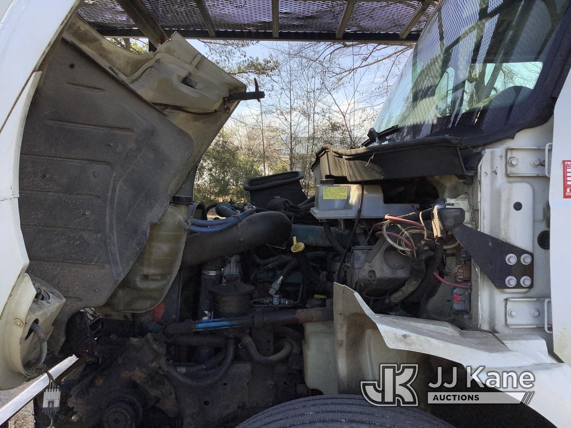 (Graysville, AL) Altec LRV57, Over-Center Bucket Truck rear mounted on 2007 International 4300 Flatb