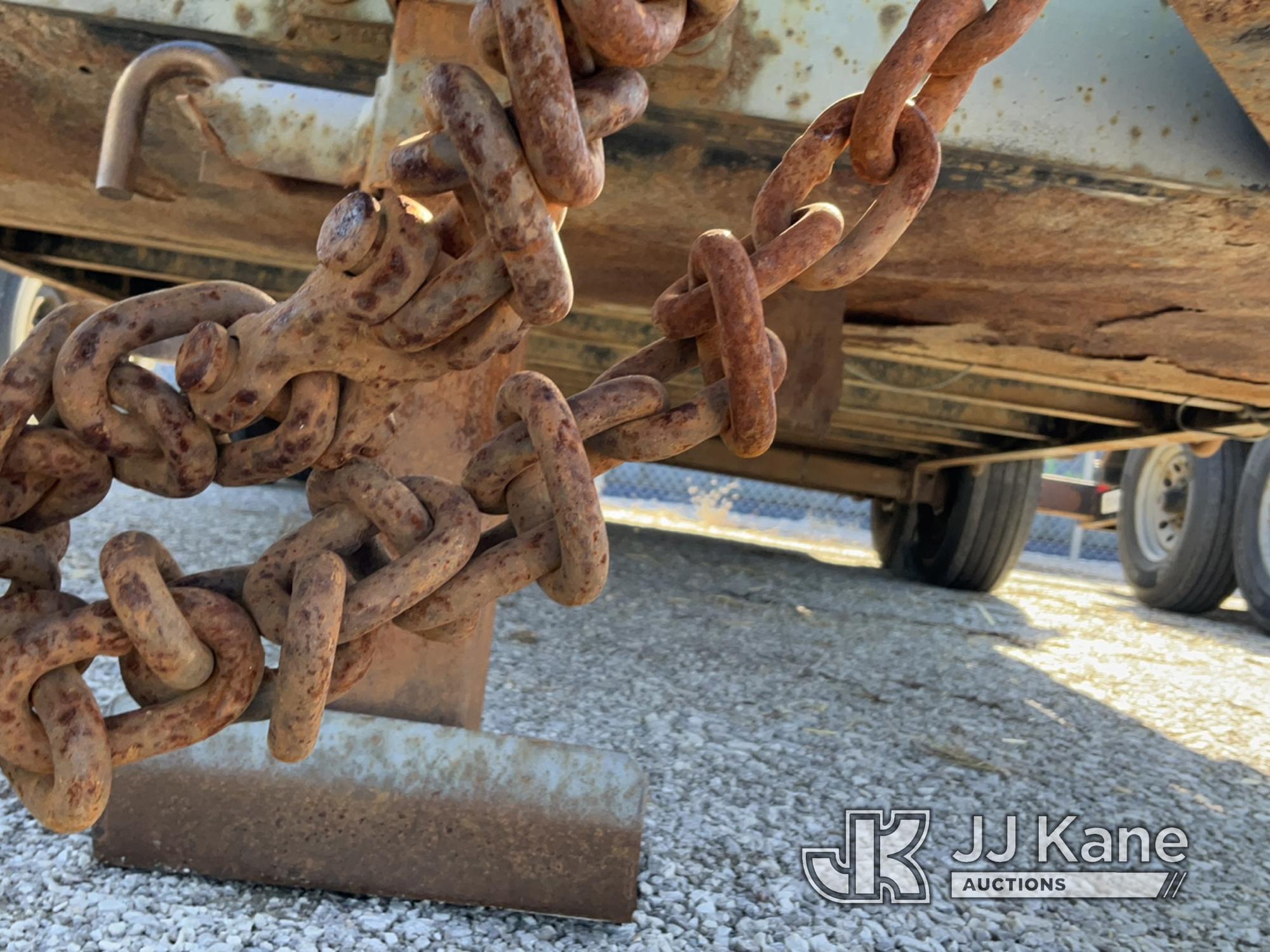 (Verona, KY) 2011 Eager Beaver SK6-WT3360 T/A Tagalong Equipment Trailer Rust Damage) (Duke Unit