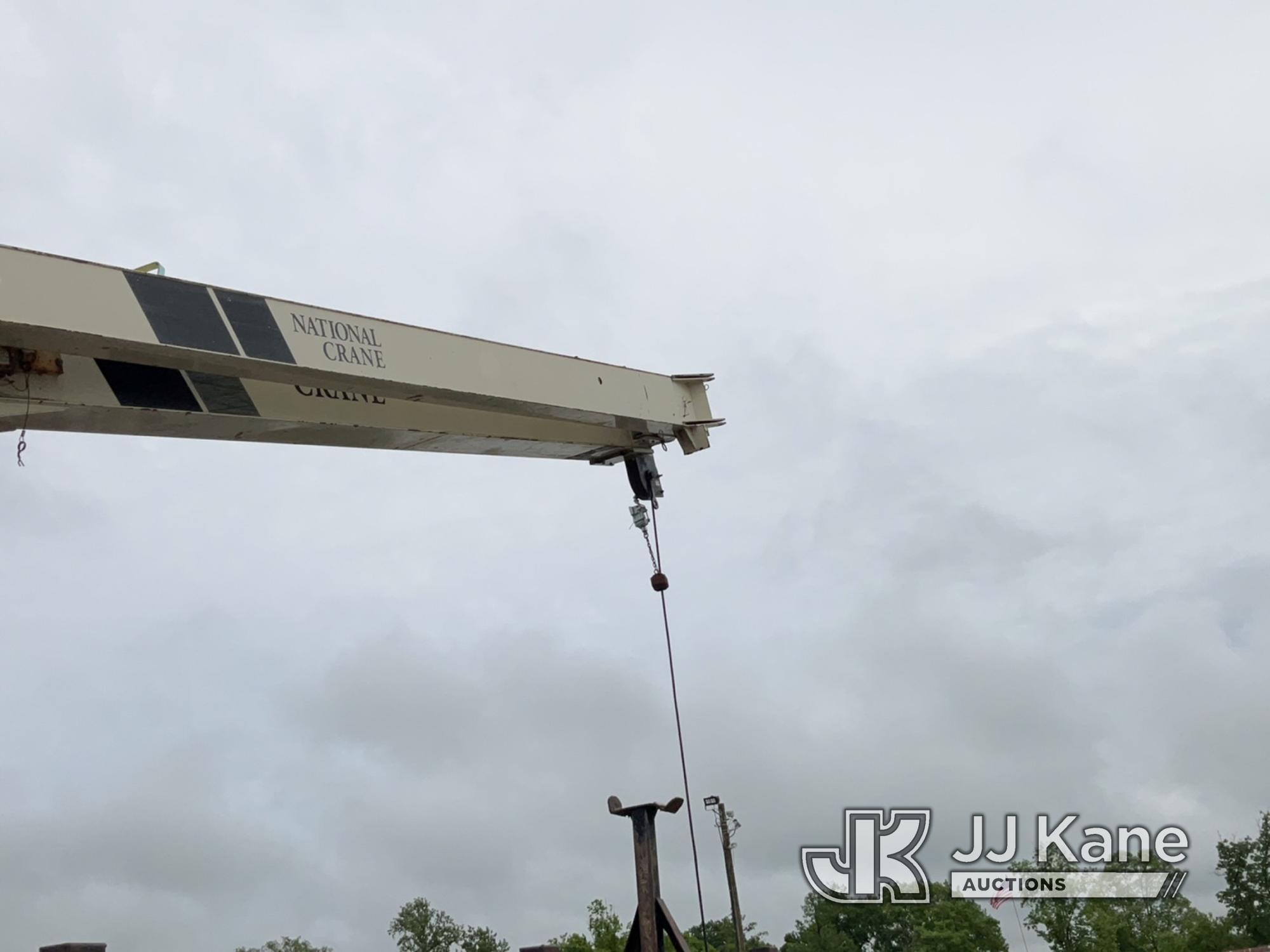 (Verona, KY) National 568D, Hydraulic Truck Crane mounted behind cab on 2004 International 4400 Flat