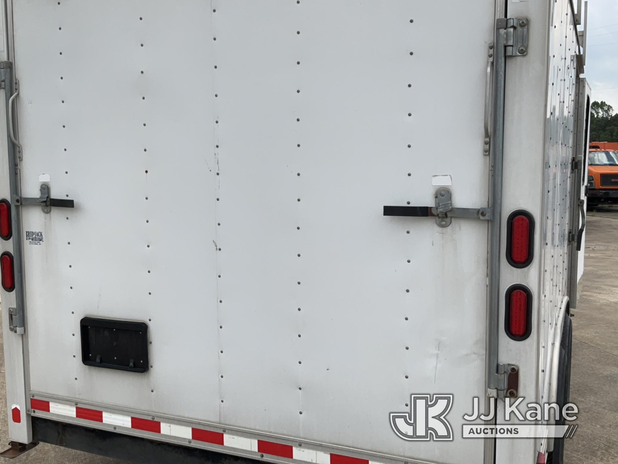 (Conway, AR) 2008 Pace Enclosed Cargo Trailer 7-way trailer RV plug.