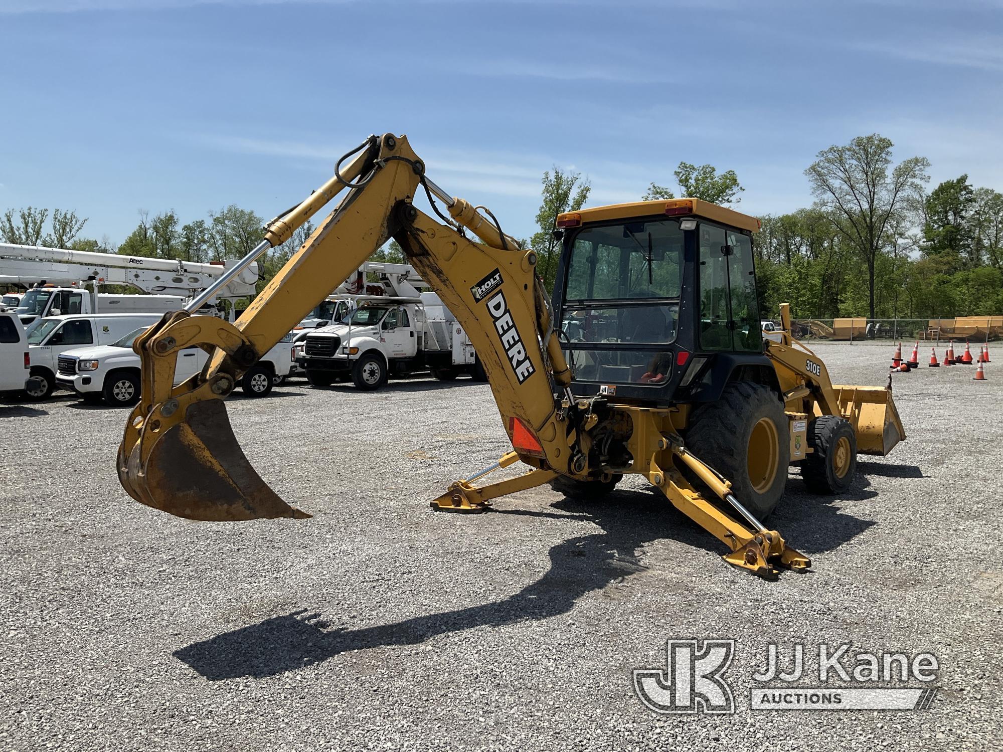 (Verona, KY) 2000 John Deere 310E 4x4 Tractor Loader Backhoe Runs, Moves & Operates