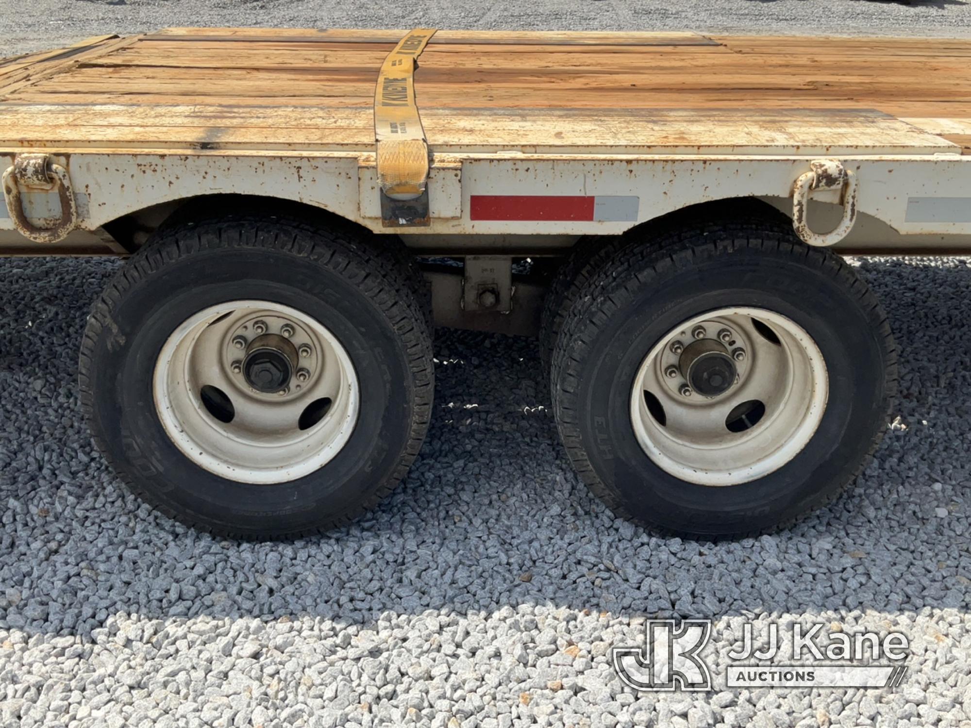 (Villa Rica, GA) 2001 Hooper T/A Tagalong Equipment Trailer